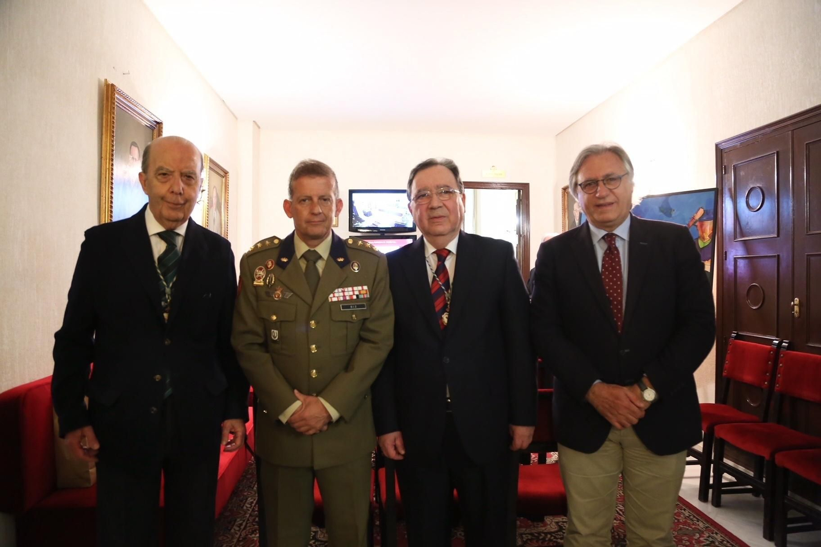 Eduardo Diz, junto a Francisco Fernández García-Figueras, Joaquín Ortiz Tardío y Francisco Camas.