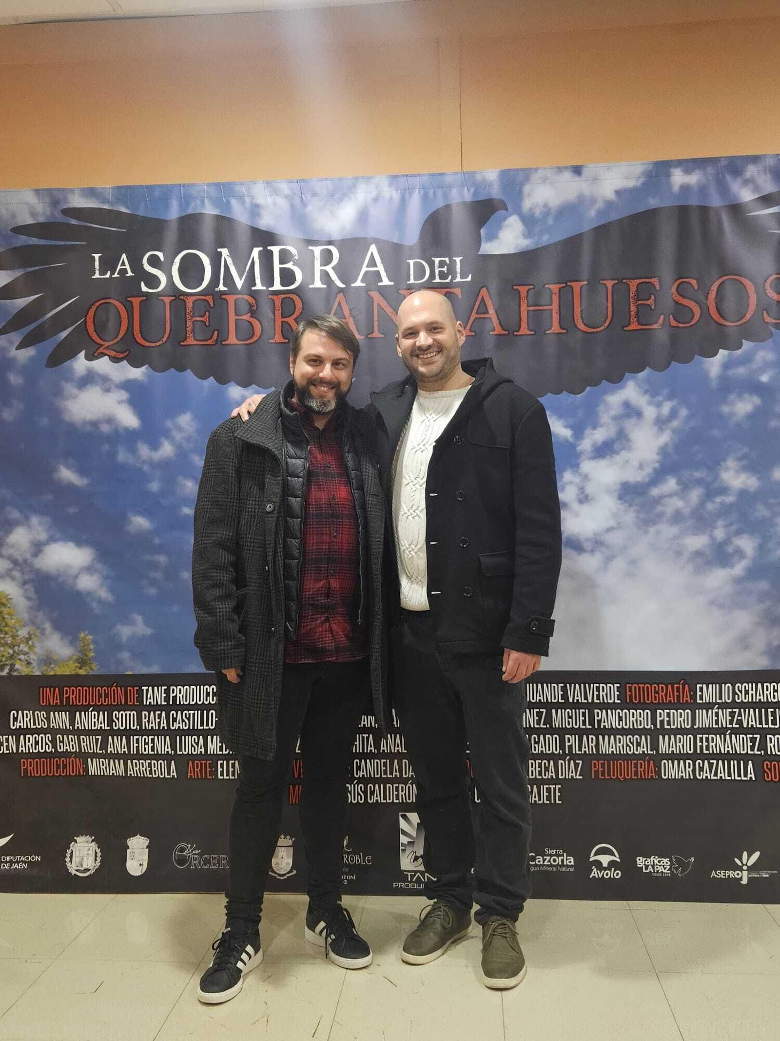 La alfombra roja del preestreno nacional, en Hornos, de la película "La sombra del quebrantahuesos"