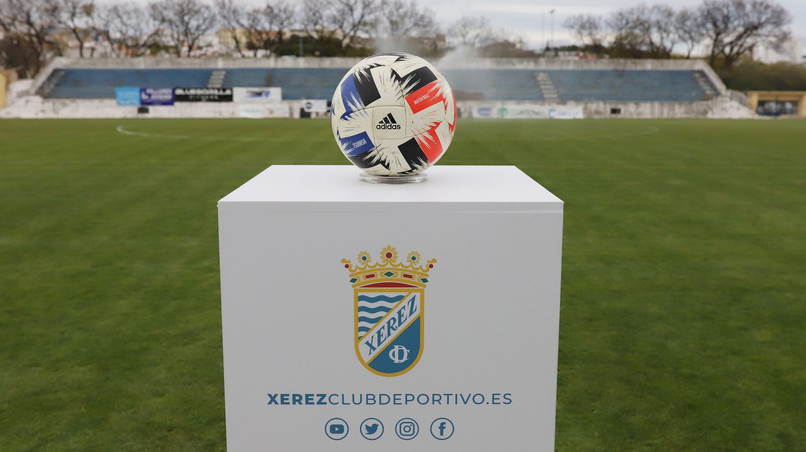 Una imagen tomada en el campo de La Juventud antes de un partido del Xerez CD.