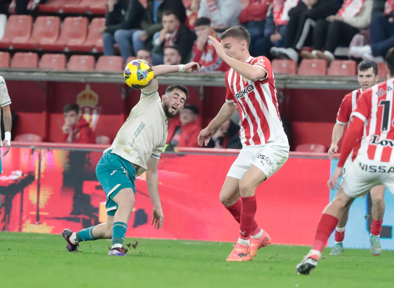 Las mejores fotos del Sporting de Gijón - Córdoba CF en El Molinón