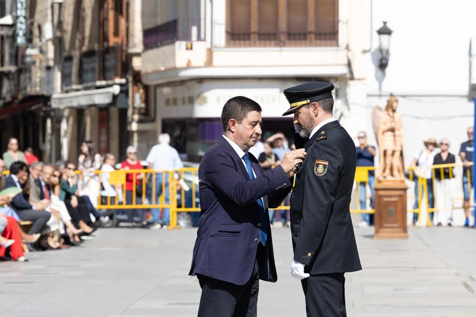 Acto por el día de la Policía Nacional, con motivo de la festividad los Santos Ángeles Custodios