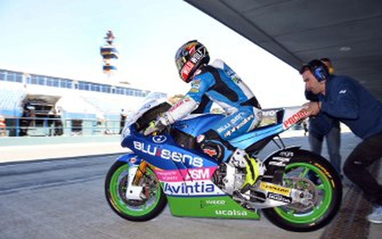 Elías y Folger dominan en una jornada a medias