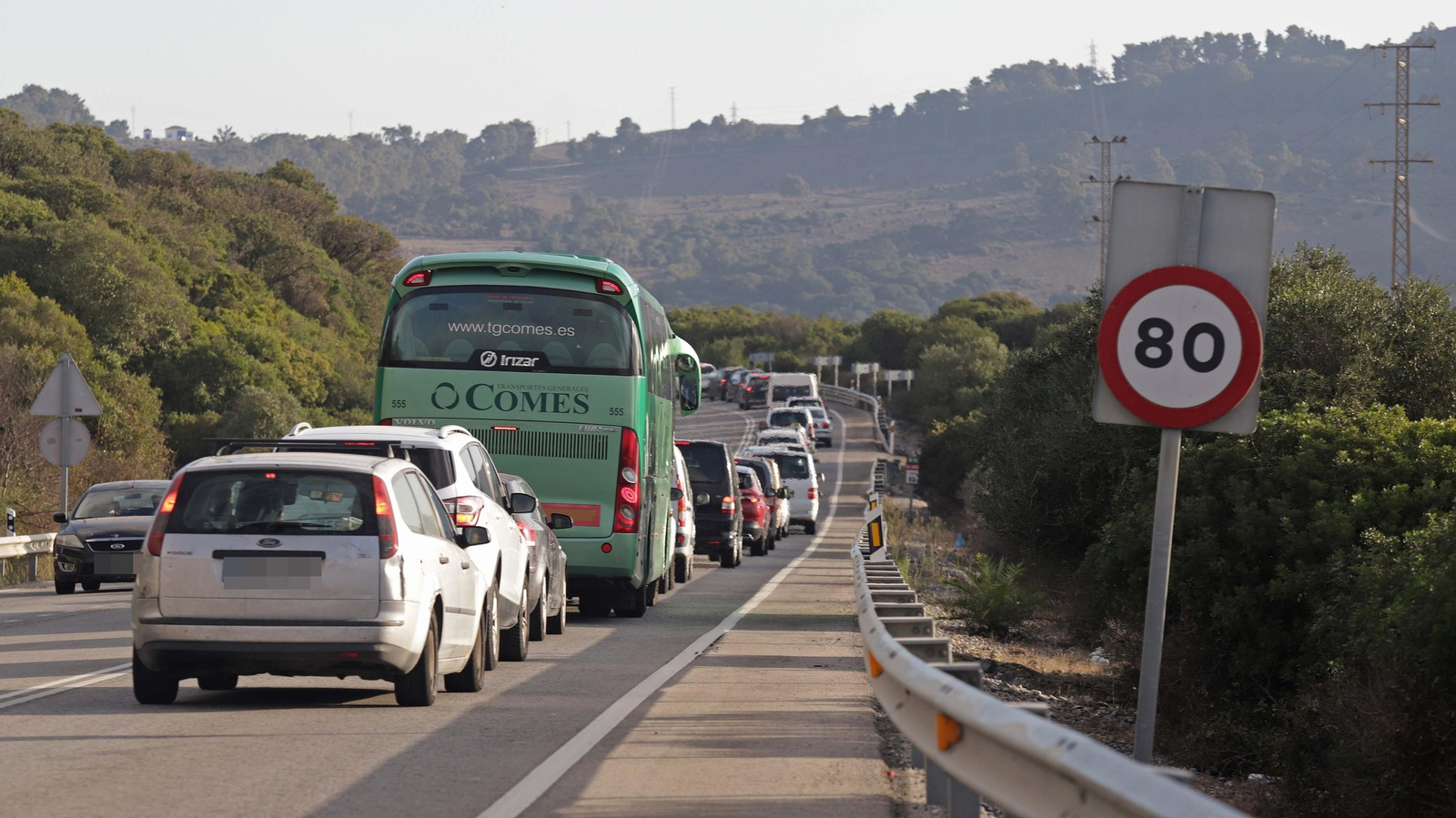 Fotos del accidente de tráfico en la N-340 en Tarifa