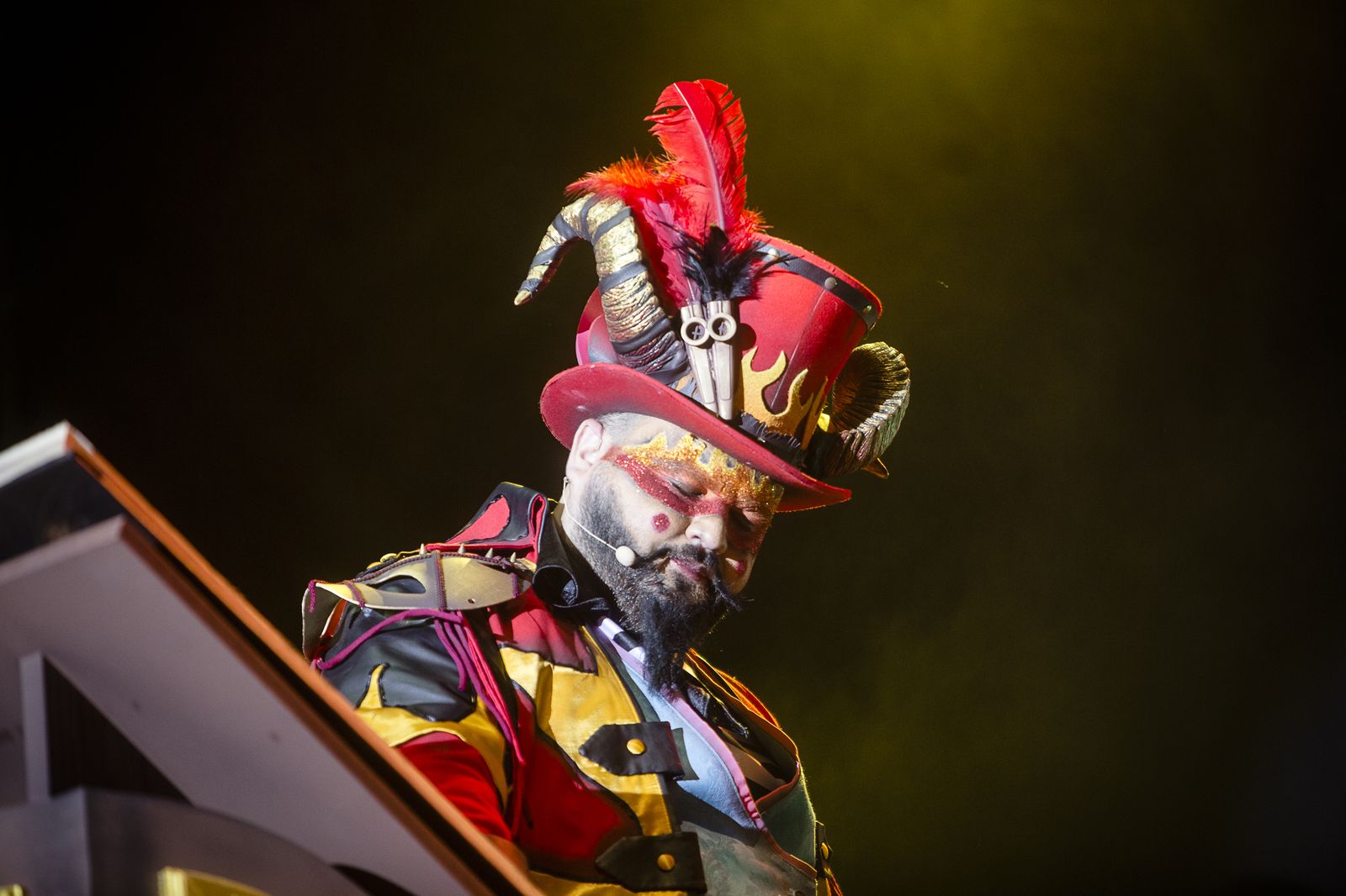 Las imágenes del pregón y la quema del Dios Momo