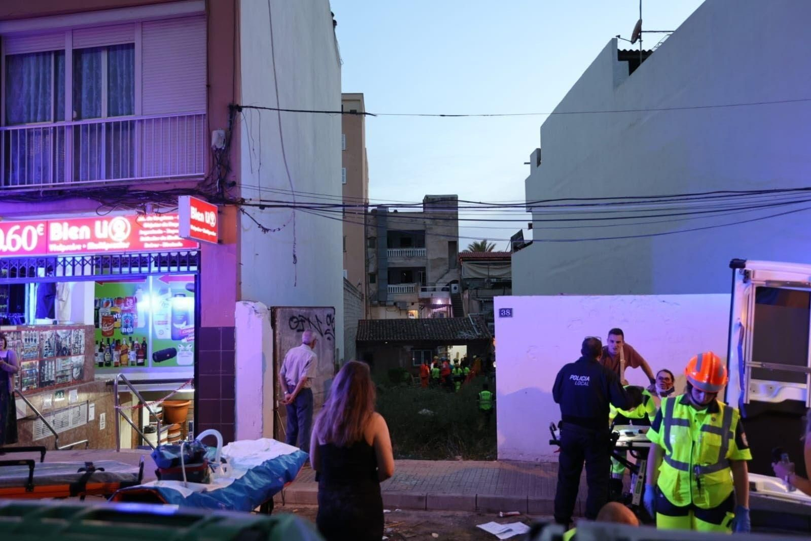Las imágenes del derrumbe del restaurante en Palma