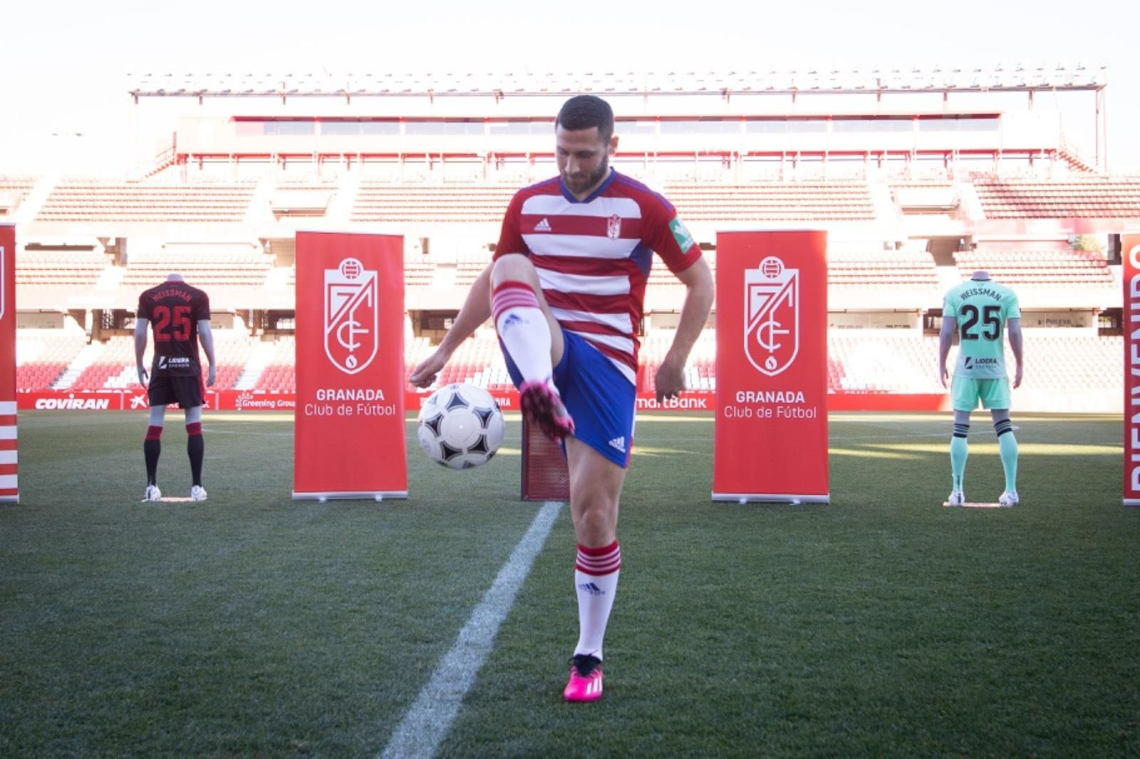 Weissman, este jueves en su presentación con el Granada CF