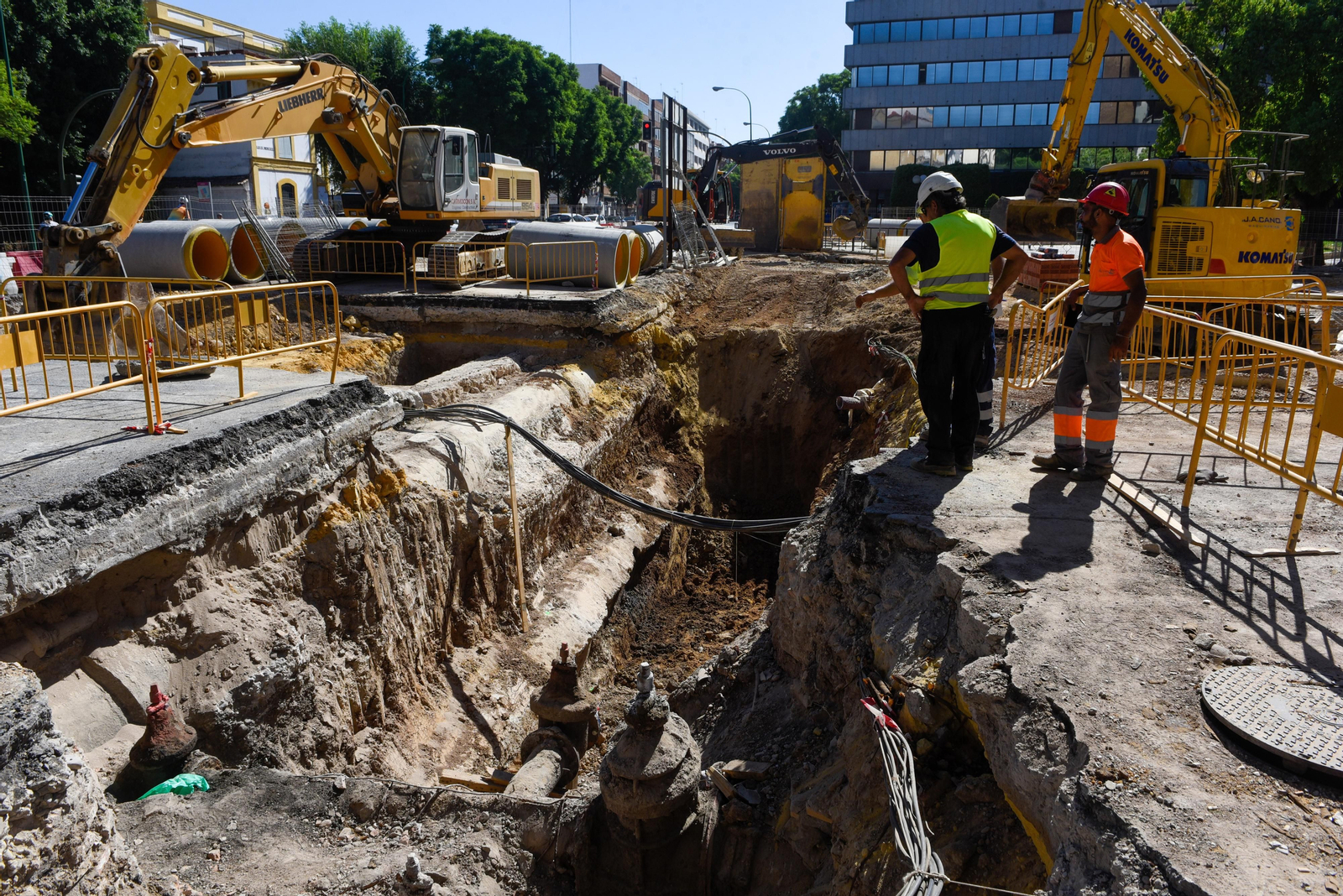 Imágenes de la situación de las obras del tranvía, en Nervión