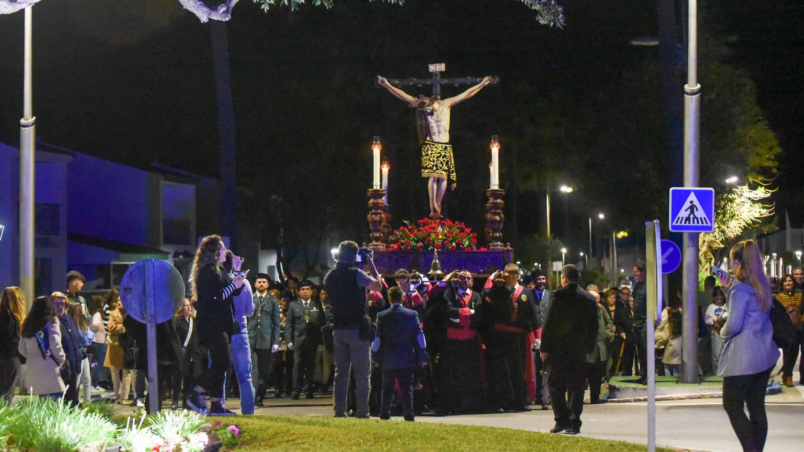 Fotos del Viernes Santo en Castellar: Almoraima y Nazareno