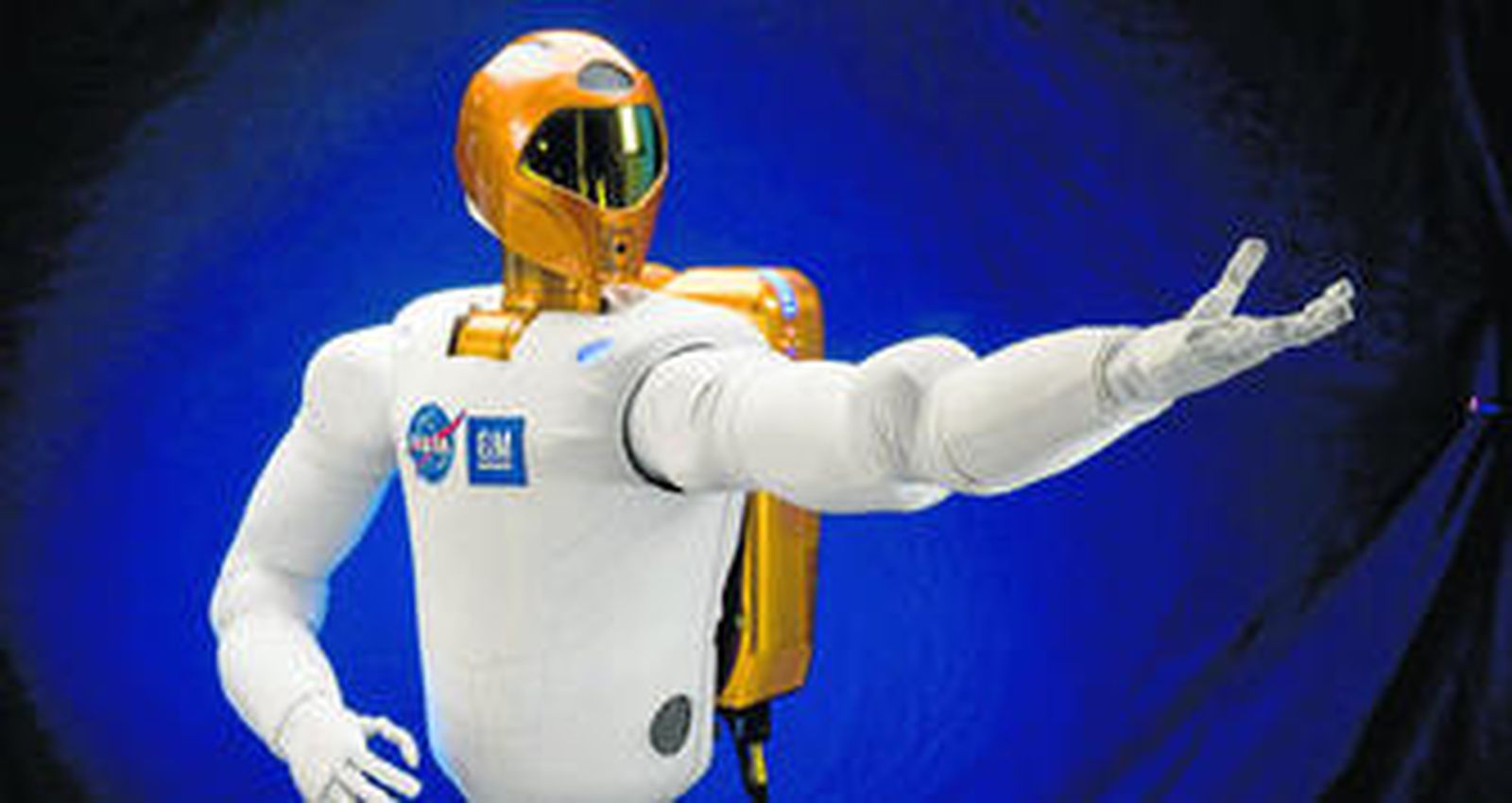 R-2 contará sus historias en 'twitter'
