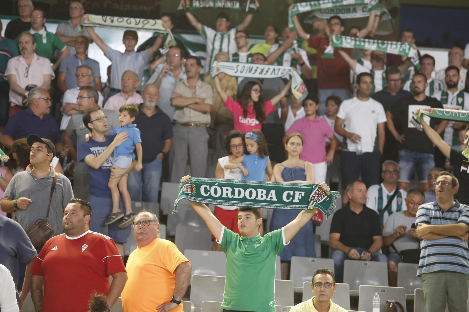 Las imágenes del Córdoba CF-Recreativo Granada