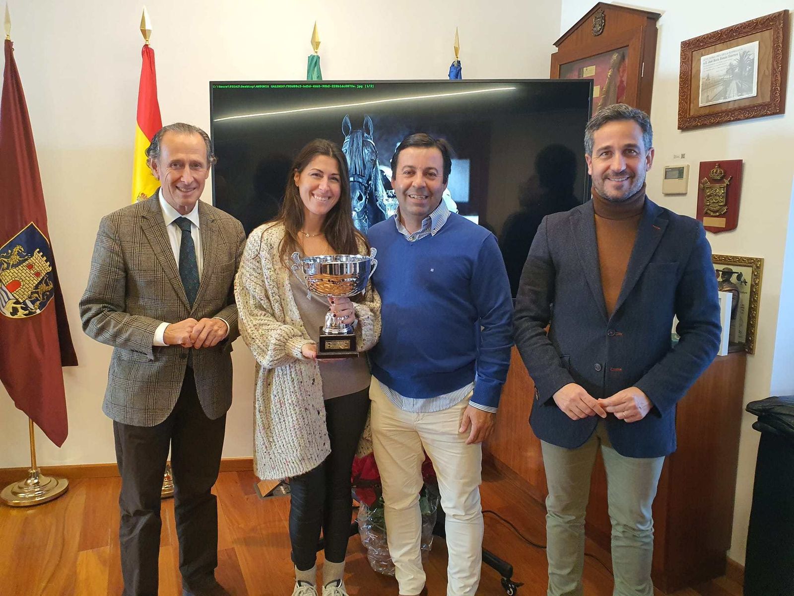 El alcalde recibe a Antonio Galindo ‘El Gordi’ tras el éxito en el campeonato de  España de Doma Vaquera.