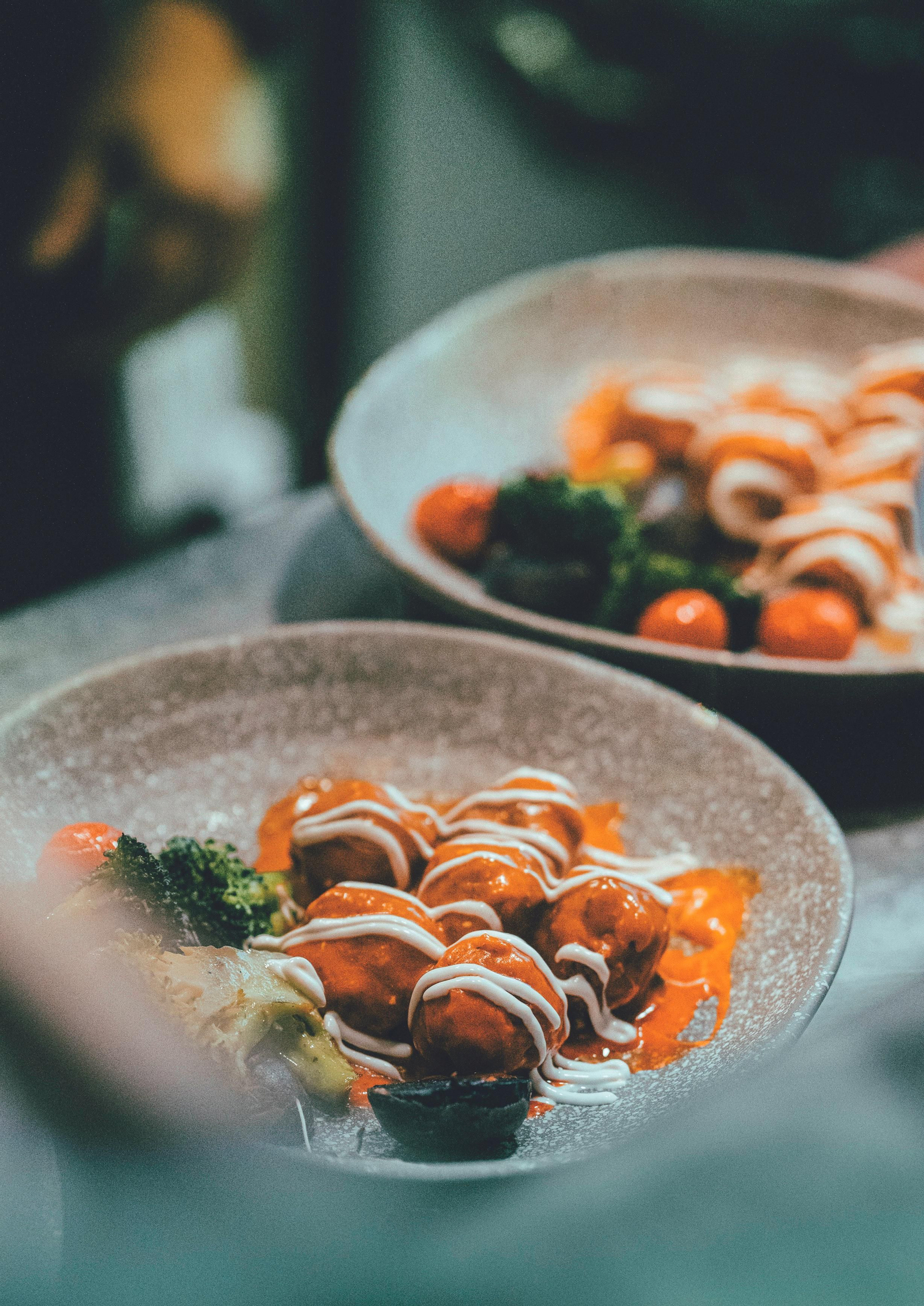 Albóndigas de Corvina con curry laksa Albóndigas de Corvina con curry laksa