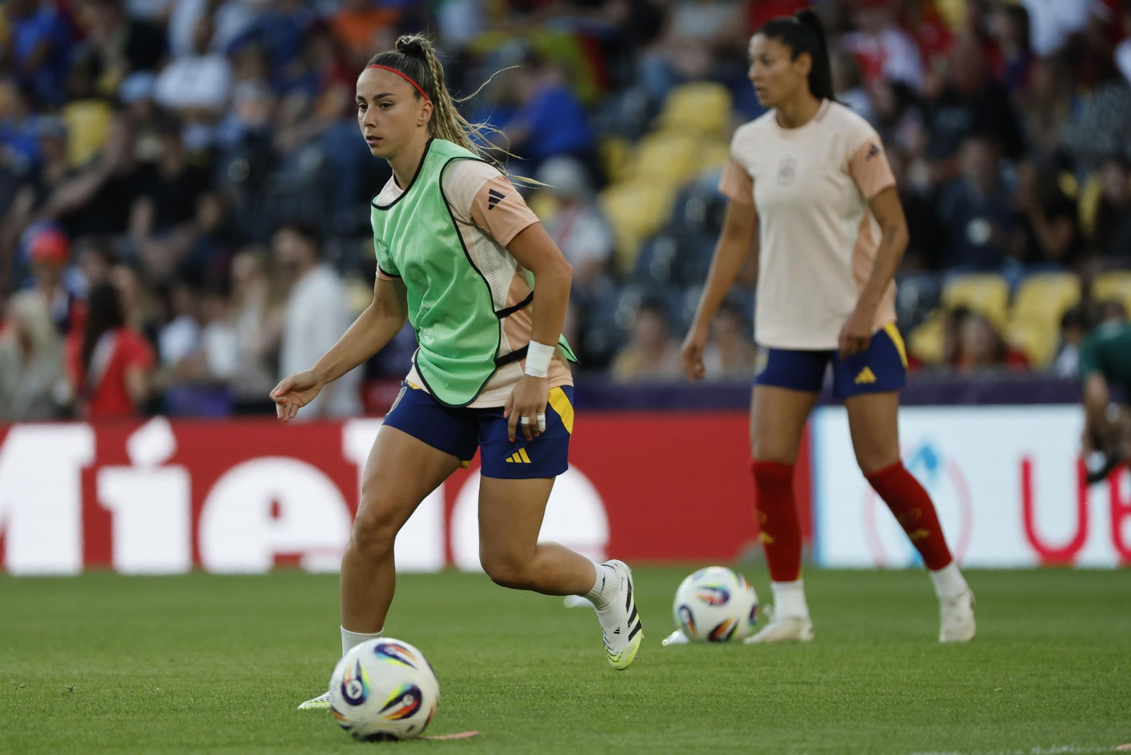 Las fotos del Italia - España de la Eurocopa femenina