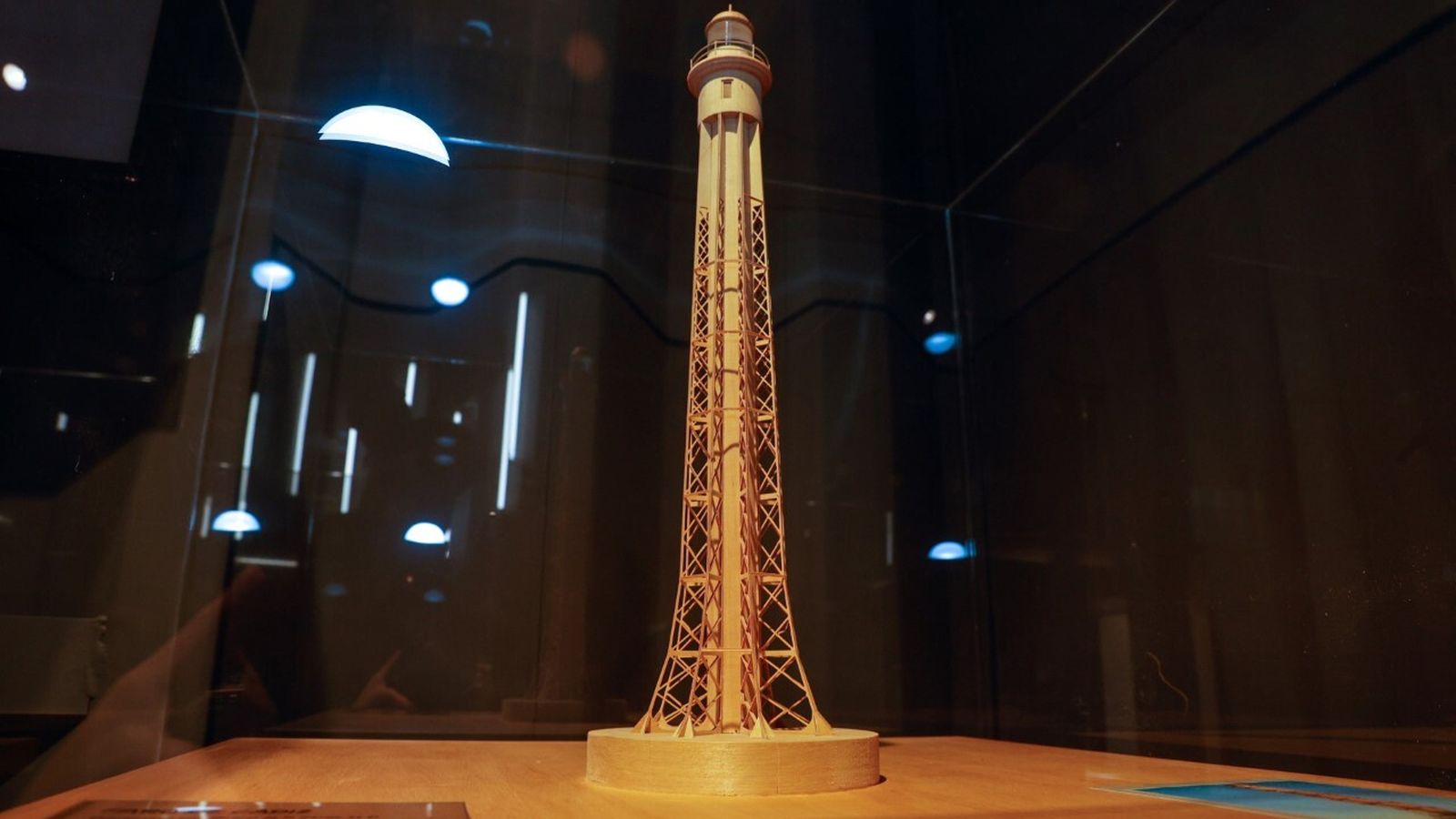 La maqueta del faro de Cádiz en SICMA 2023.