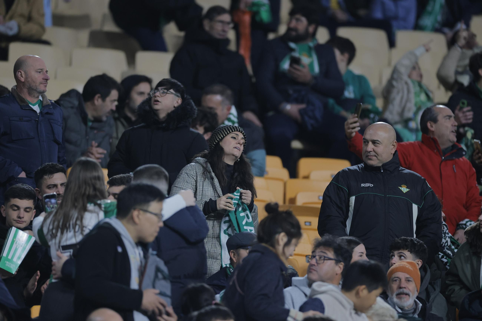 Búscate en las fotos del Betis - Getafe