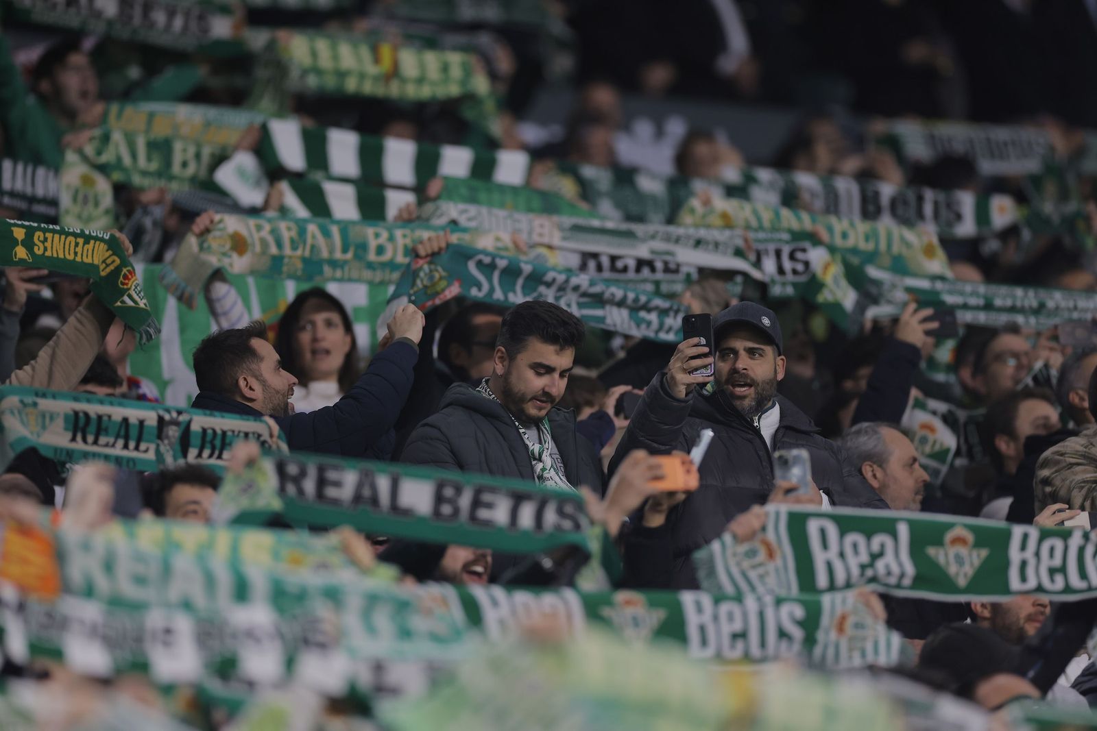 Búscate en las fotos del Betis - Atlético de Madrid