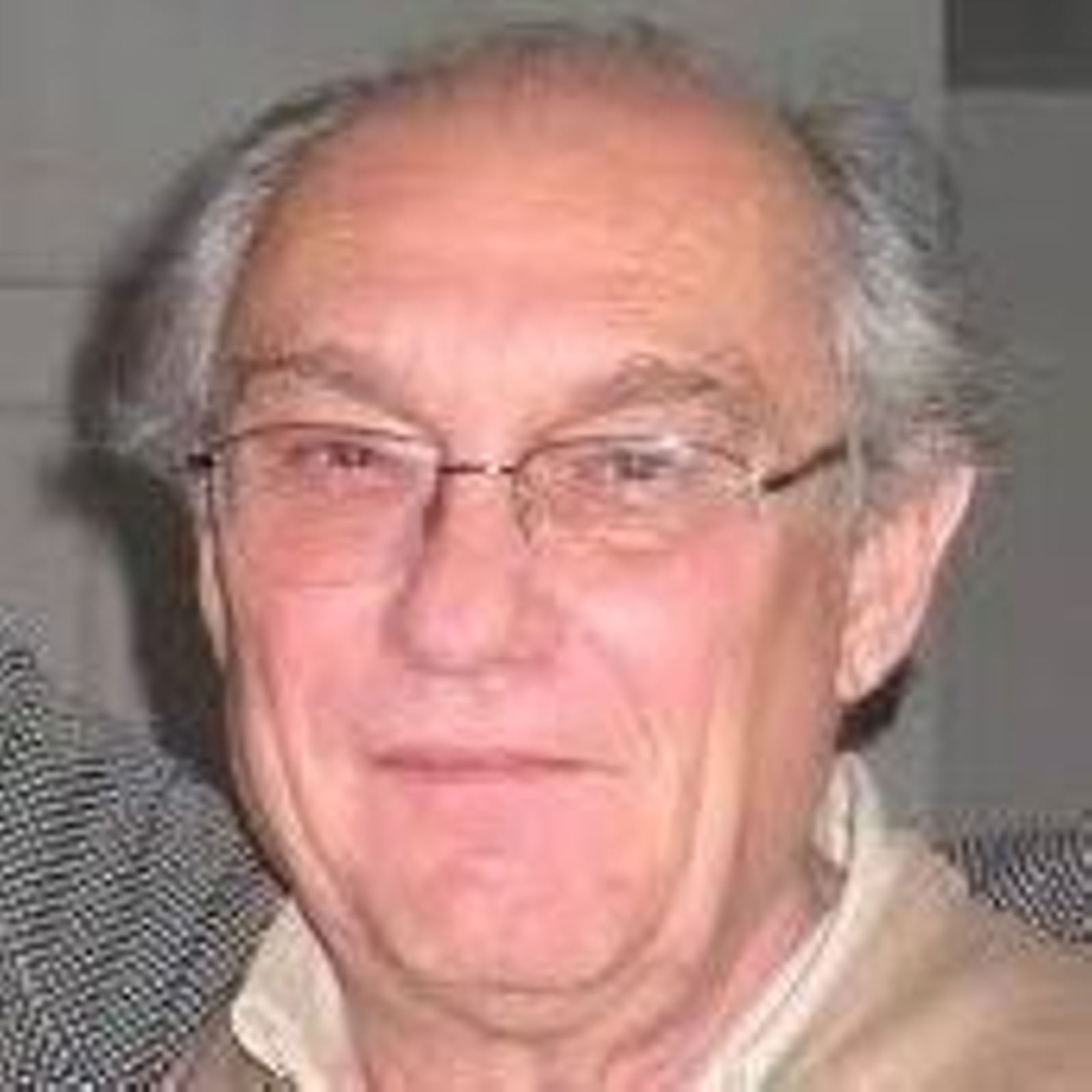 Rafael Herrera Valencia.