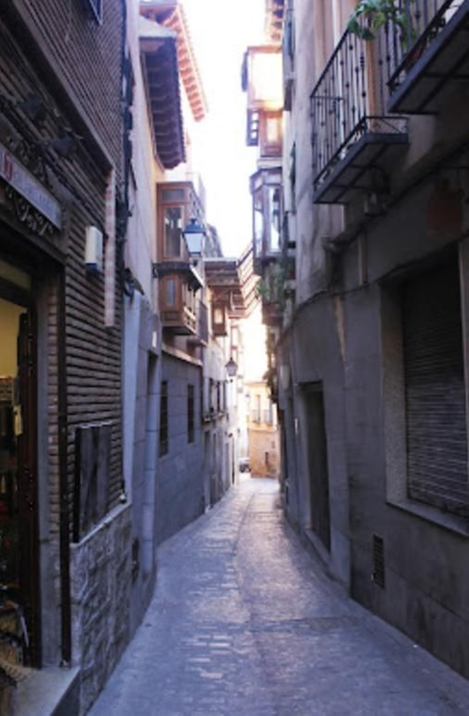 Calle en la que vivió Guillermo Téllez en Almería