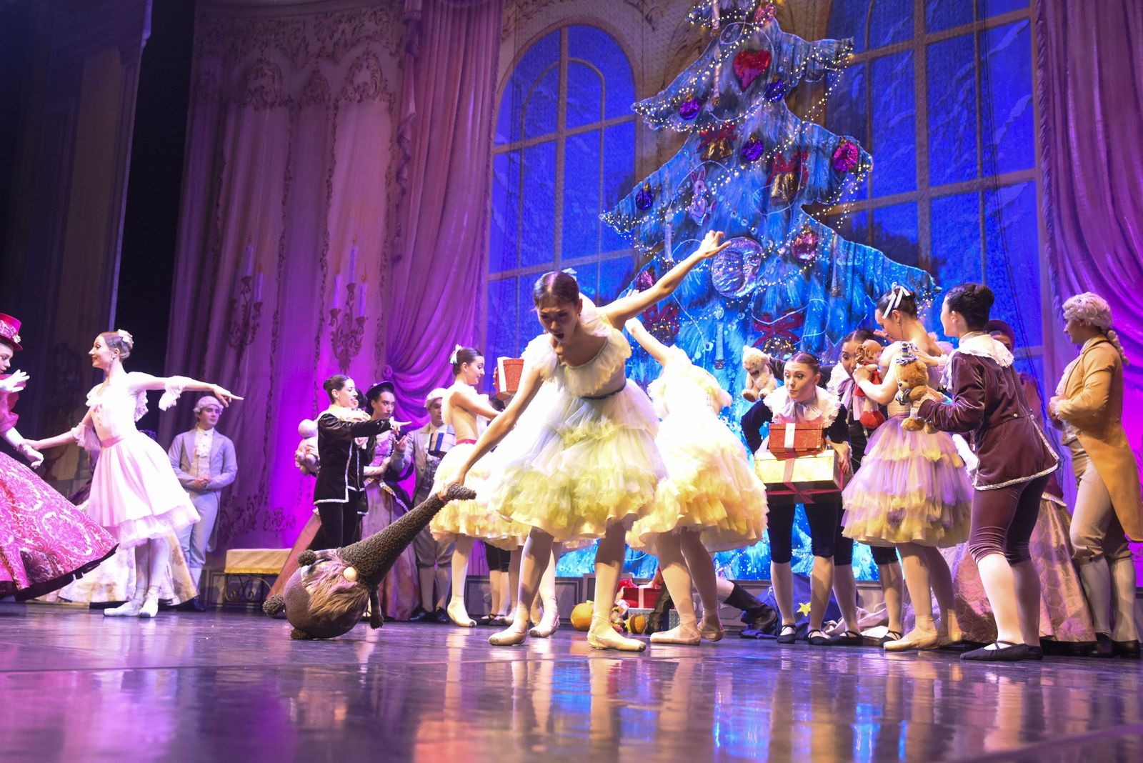 Las fotos de "El Cascanueces", por el ballet de Kiev, en La Linea