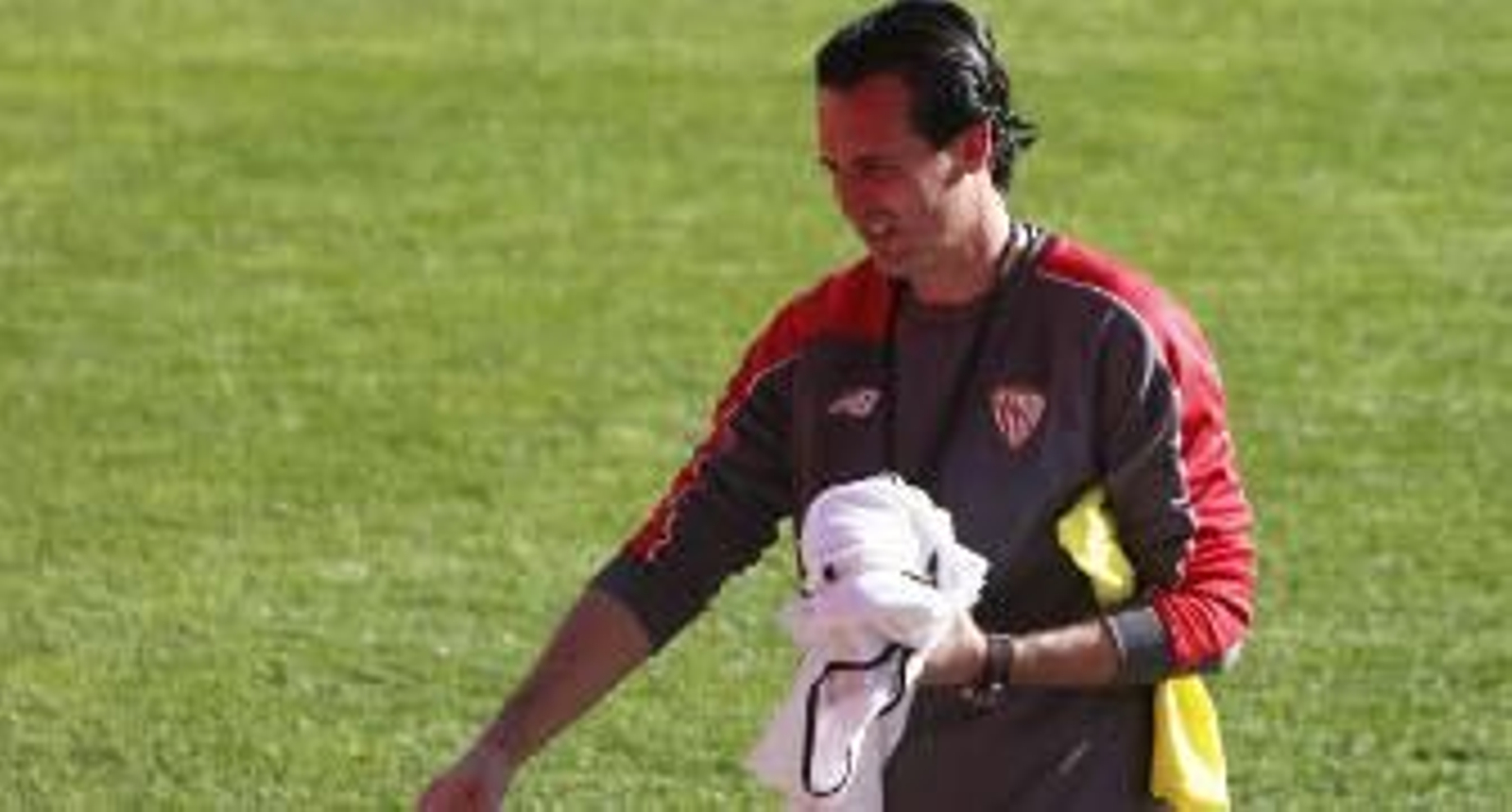 Emery: "Si me preguntáis por el derbi me levanto y me voy"