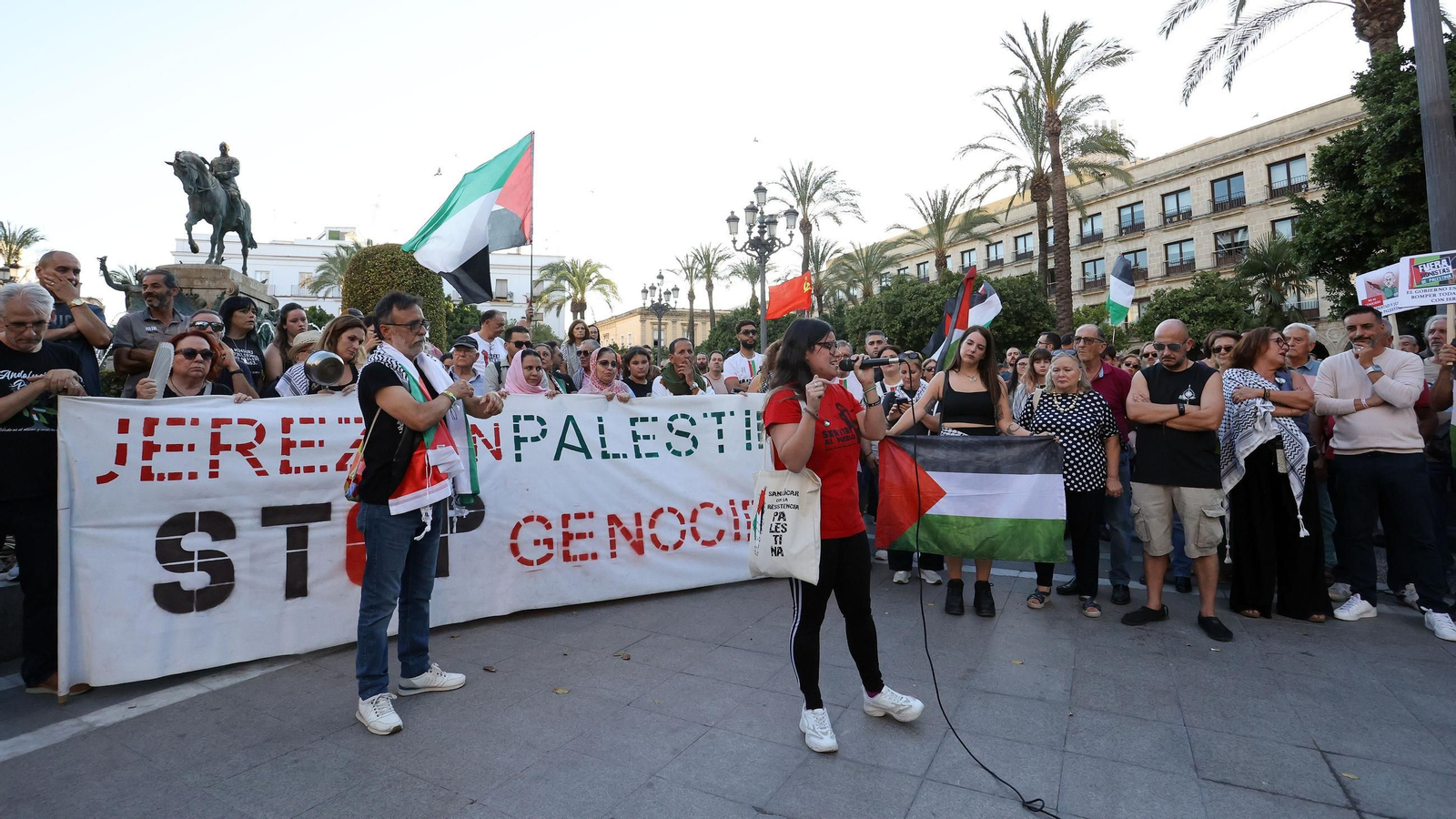 Cacerolada en Jerez para exigir la liberación de la flotilla de Gaza