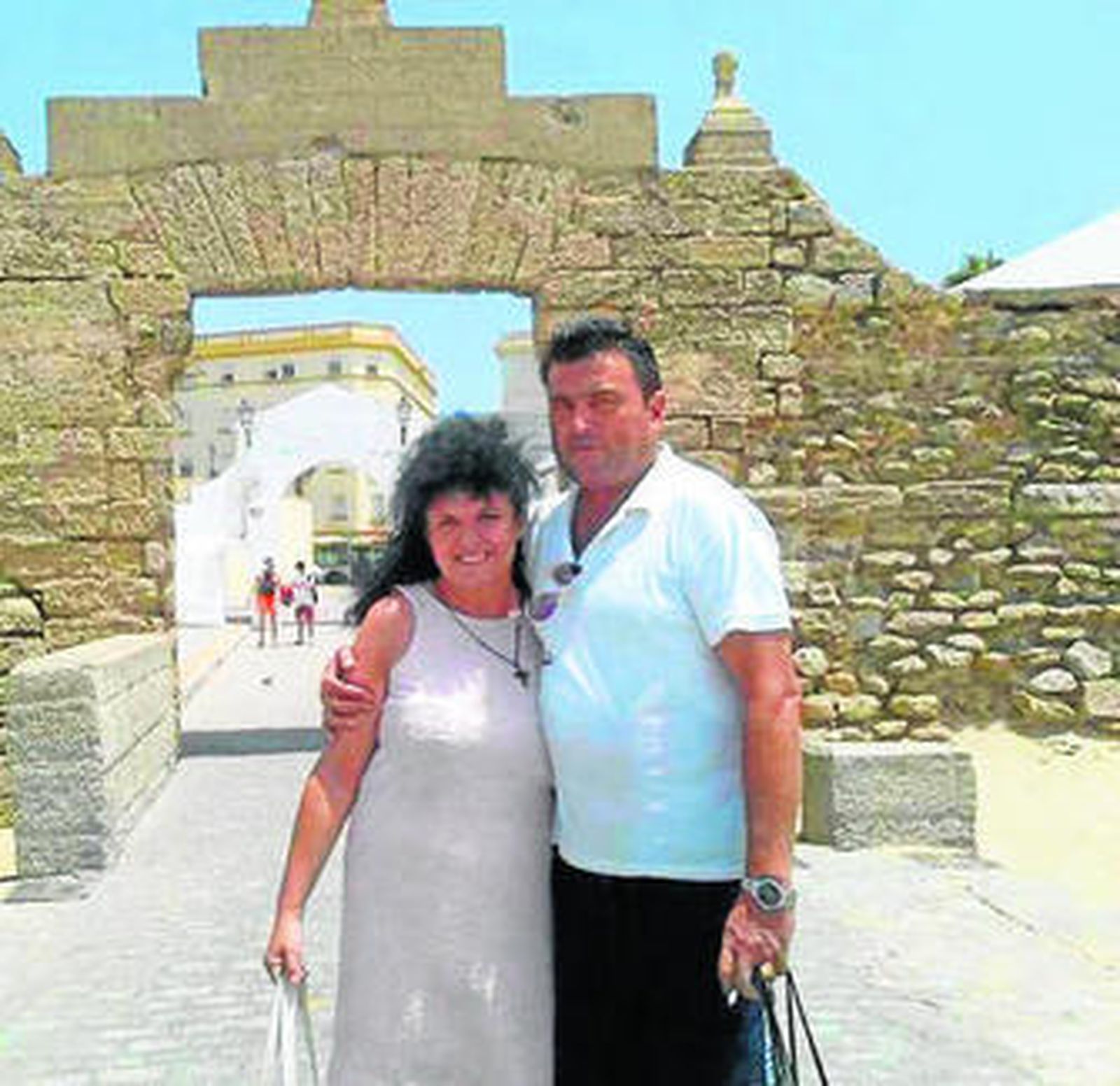 Juan Antonio Martínez junto a su mujer.