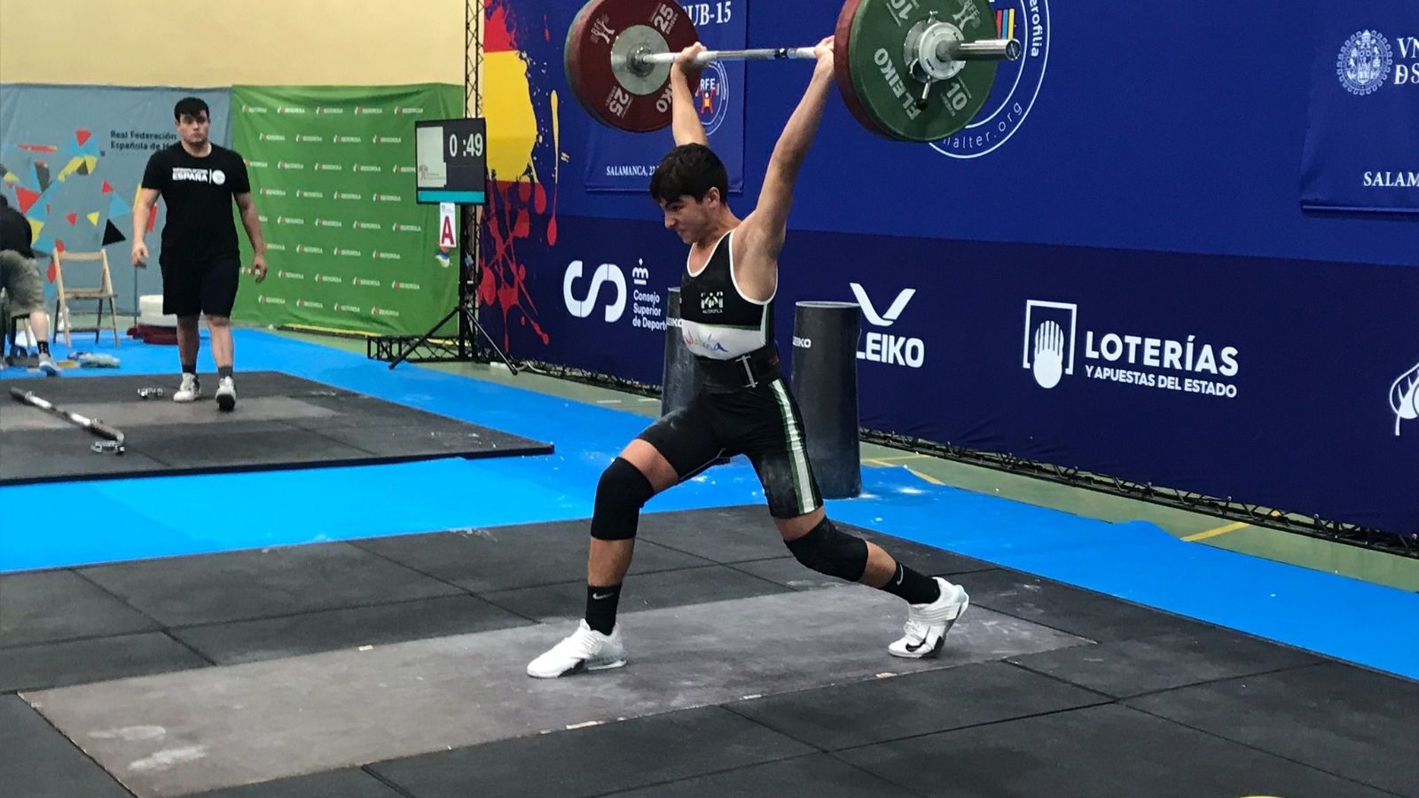 Gonzalo Herrera, en un levantamiento en el Copa de España Sub-15 de halterofilia.