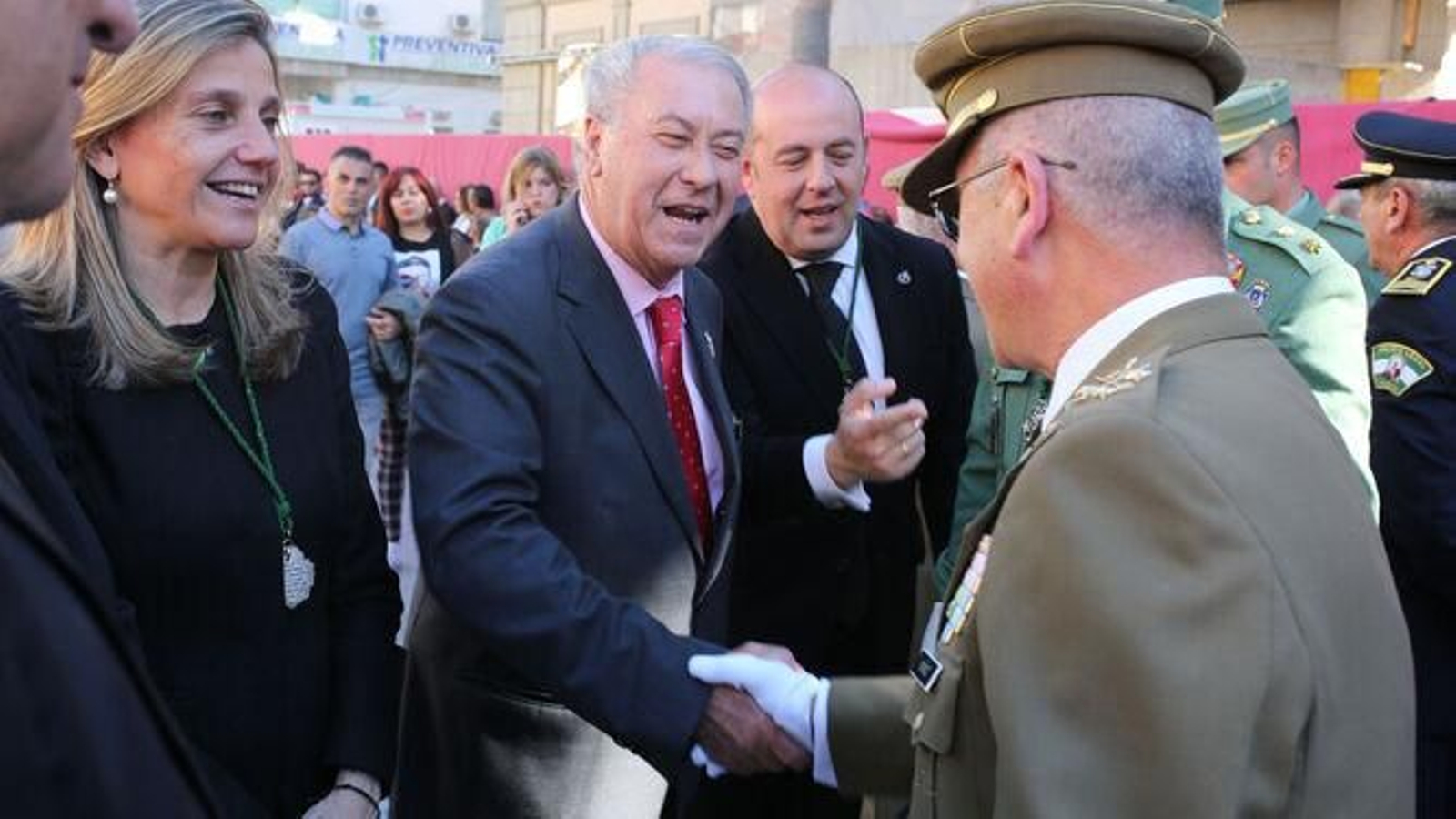Así fue la procesión del Cristo de la Vera+Cruz acompañado por la Legión en el año 2019