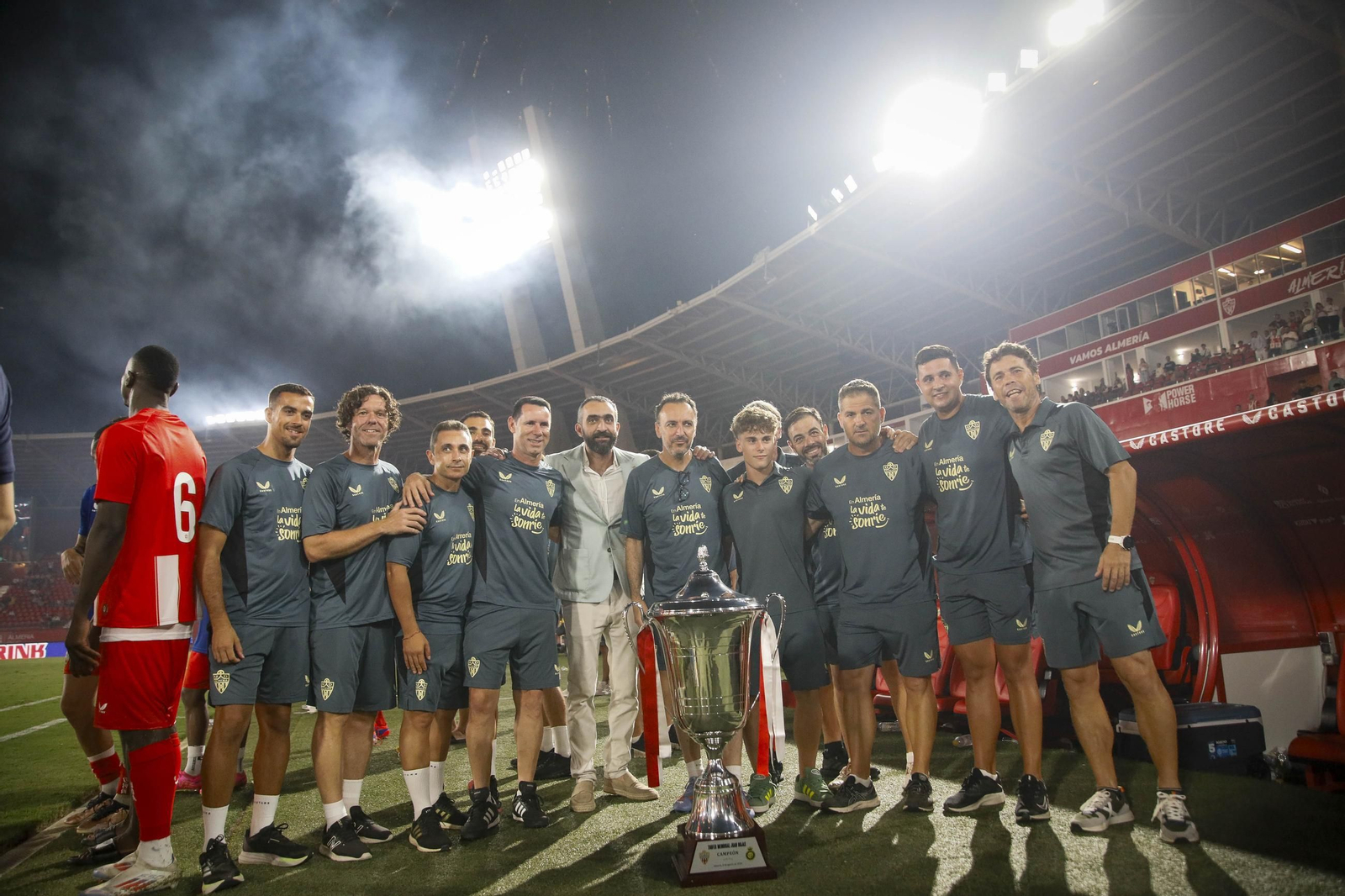 Imágenes del UD Almería-Al-Nassr, Memorial Juan Rojas
