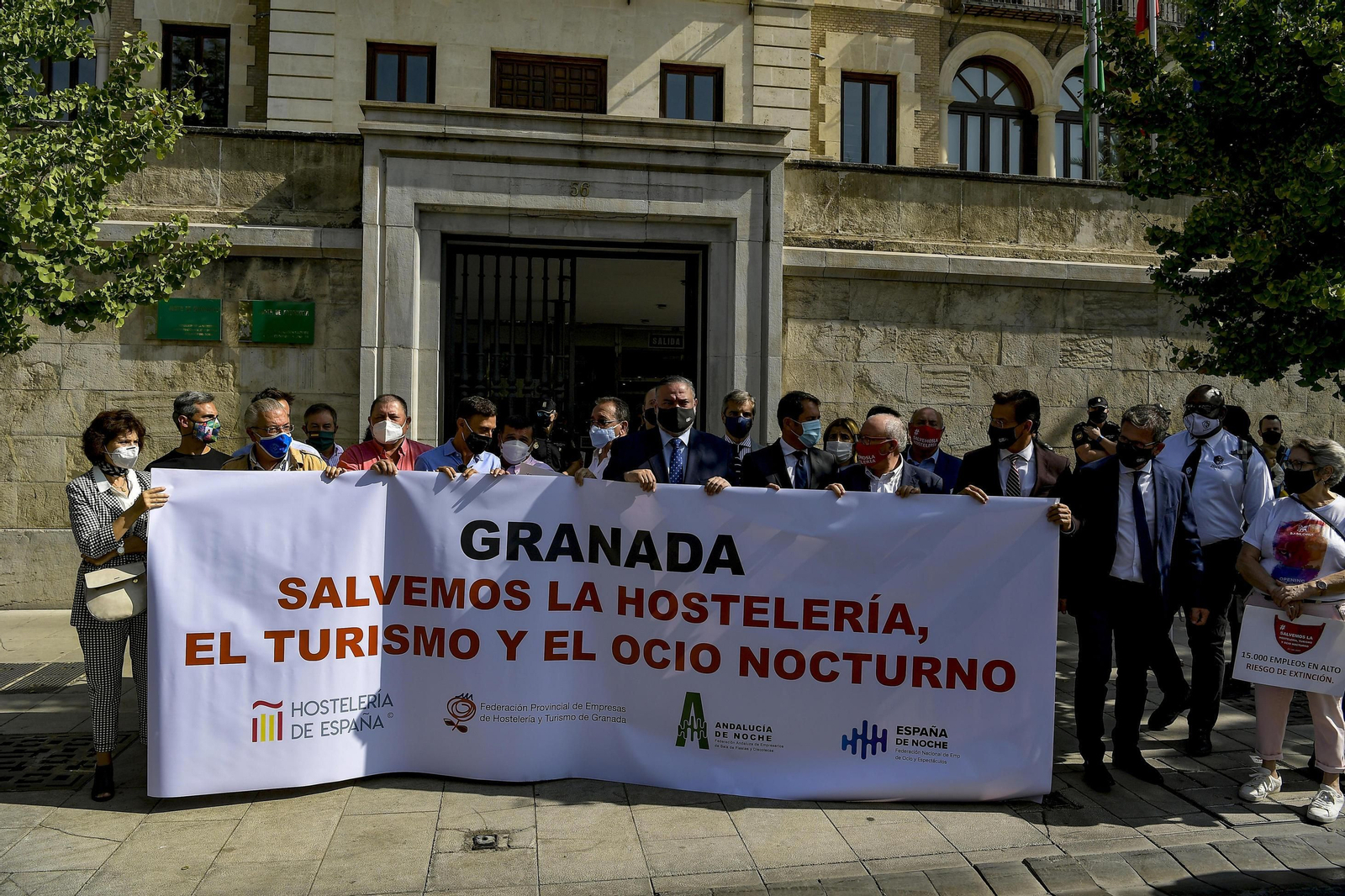 Fotos: El turismo se manifiesta en Granada