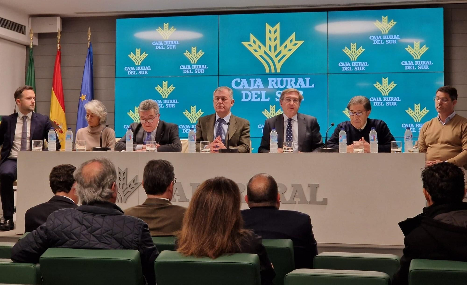 Sevilla, Coria, la Junta y el Puerto reiteran su malestar por el puente de la SE-40 Sevilla, Coria, la Junta y el Puerto reiteran su malestar por el puente de la SE-40