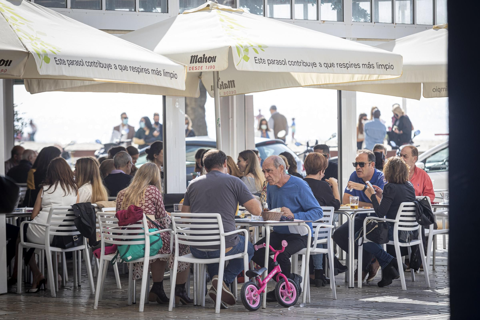 Imágenes: Así vive  Cádiz su primer puente en nivel 3