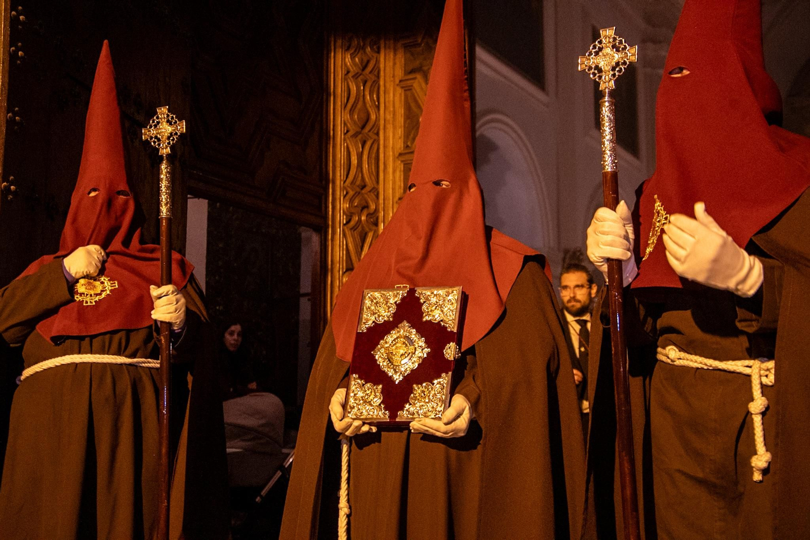 HUMIILDAD Martes Santo en Montilla: Las imágenes de una tarde cofrade deslucida por el mal tiempo