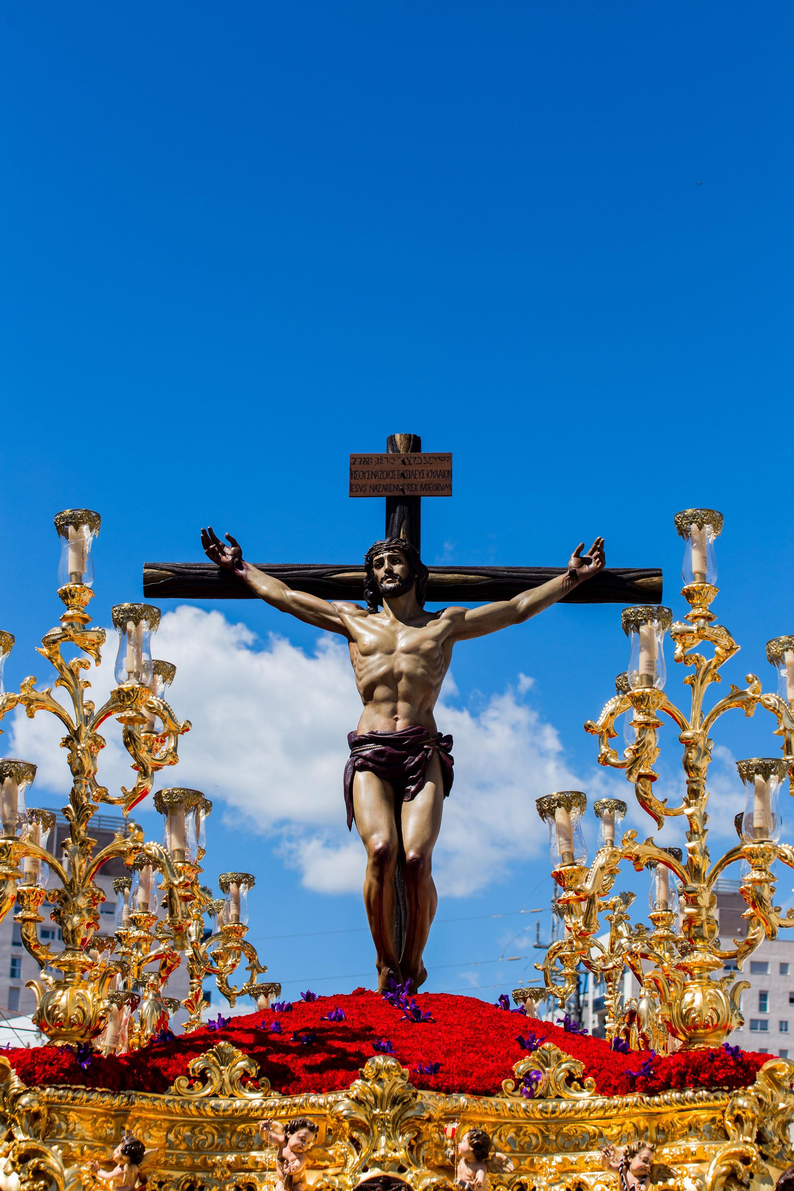 Jueves Santo en San Fernando: Las imágenes del Perdón