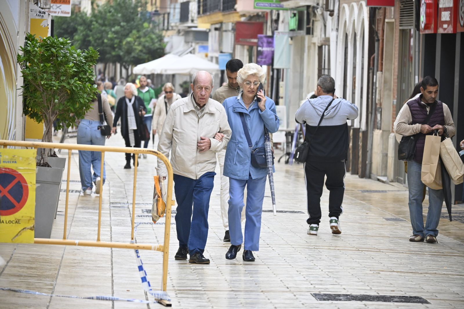 Imágenes de ambiente del viernes 8 de nobiembre en Huelva