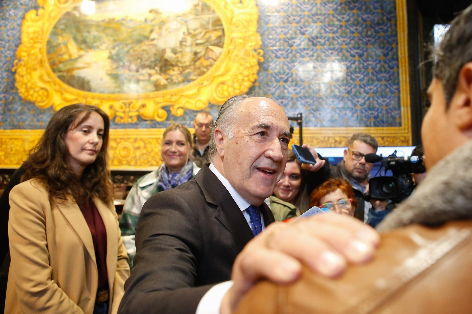 Fotos del Pleno del Ayuntamiento de Algeciras con el plantón de la oposición al alcalde Landaluce