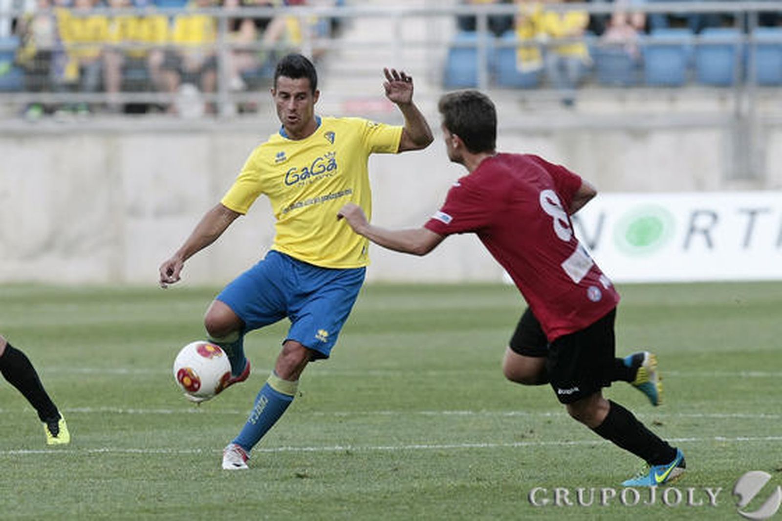 El Cádiz golea a La Roda (4-1) y vuelve al cuarto puesto gracias a la derrota del Guadalajara

Foto: Fito Carreto