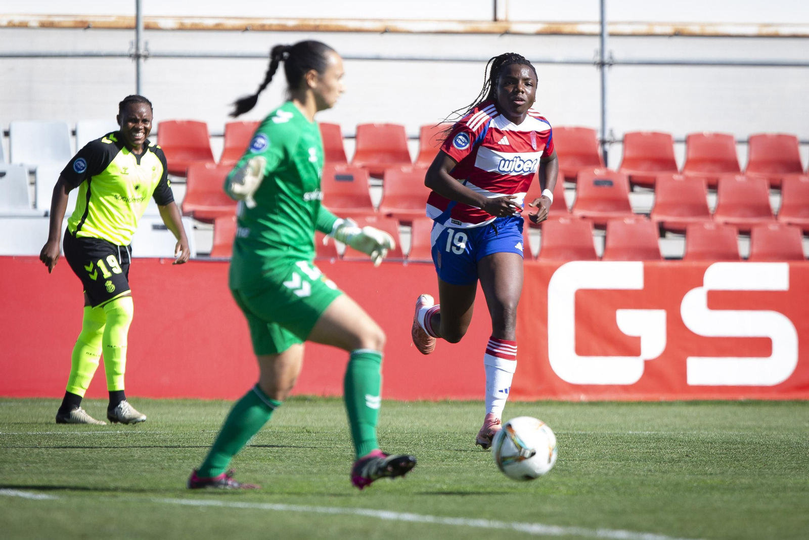 Las mejores imágenes del derbi Granada CF Femenino-Real Betis