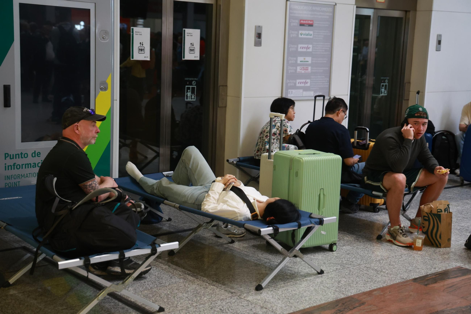 Las imágenes del apagón en Málaga