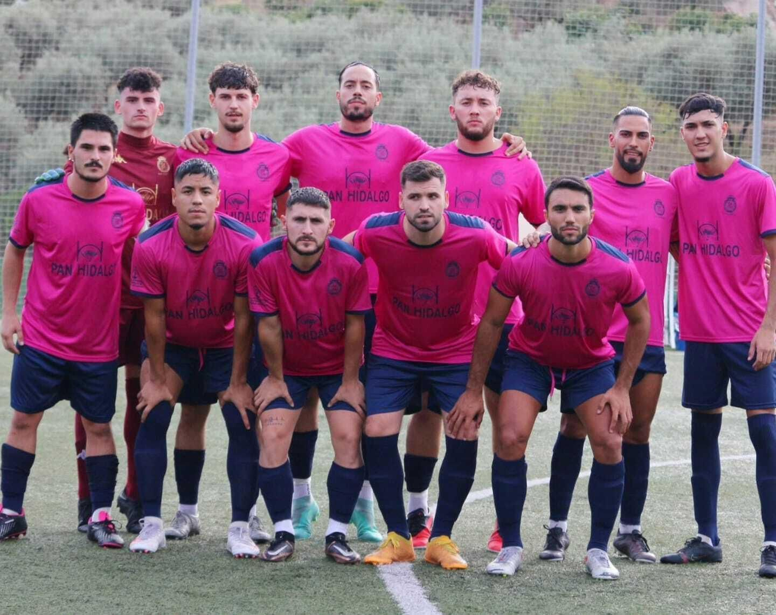 Once presentado por el Huércal en un partido disputado esta temporada con su segunda equipación.