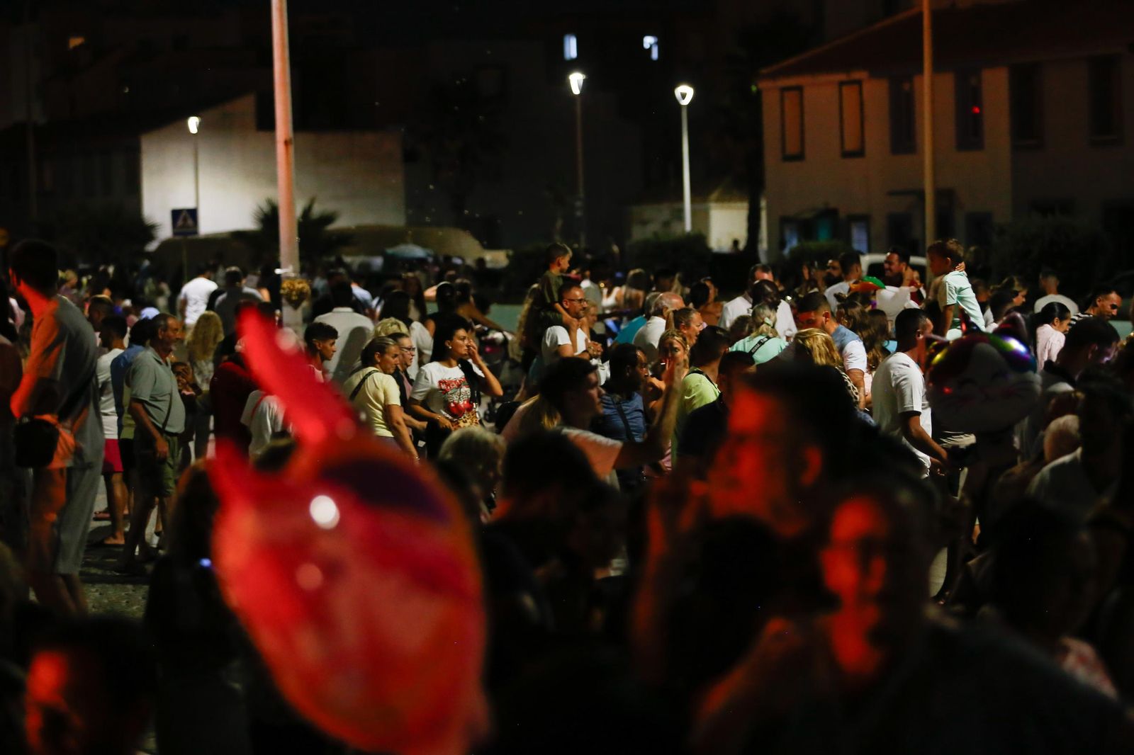 Fotos de la noche de San Juan en las playas de La Línea.