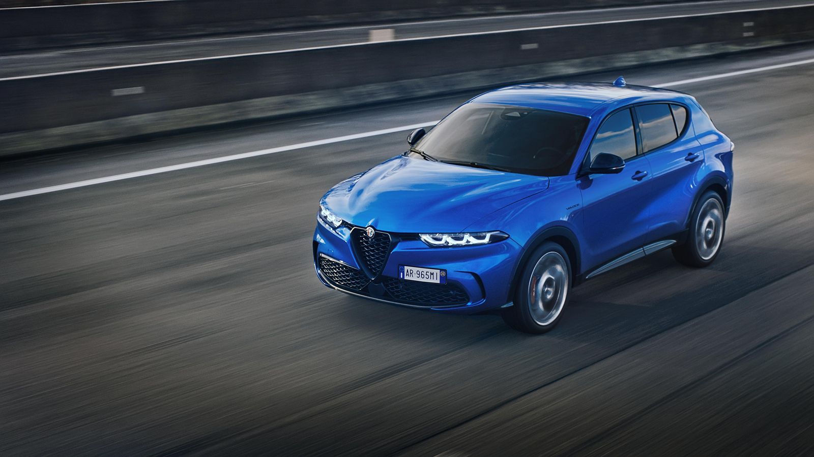 Es indiscutible la ligazón estética del Alfa Tonale a otros modelos del pasado de la marca, lo que le convierte en un coche claramente distinguible.