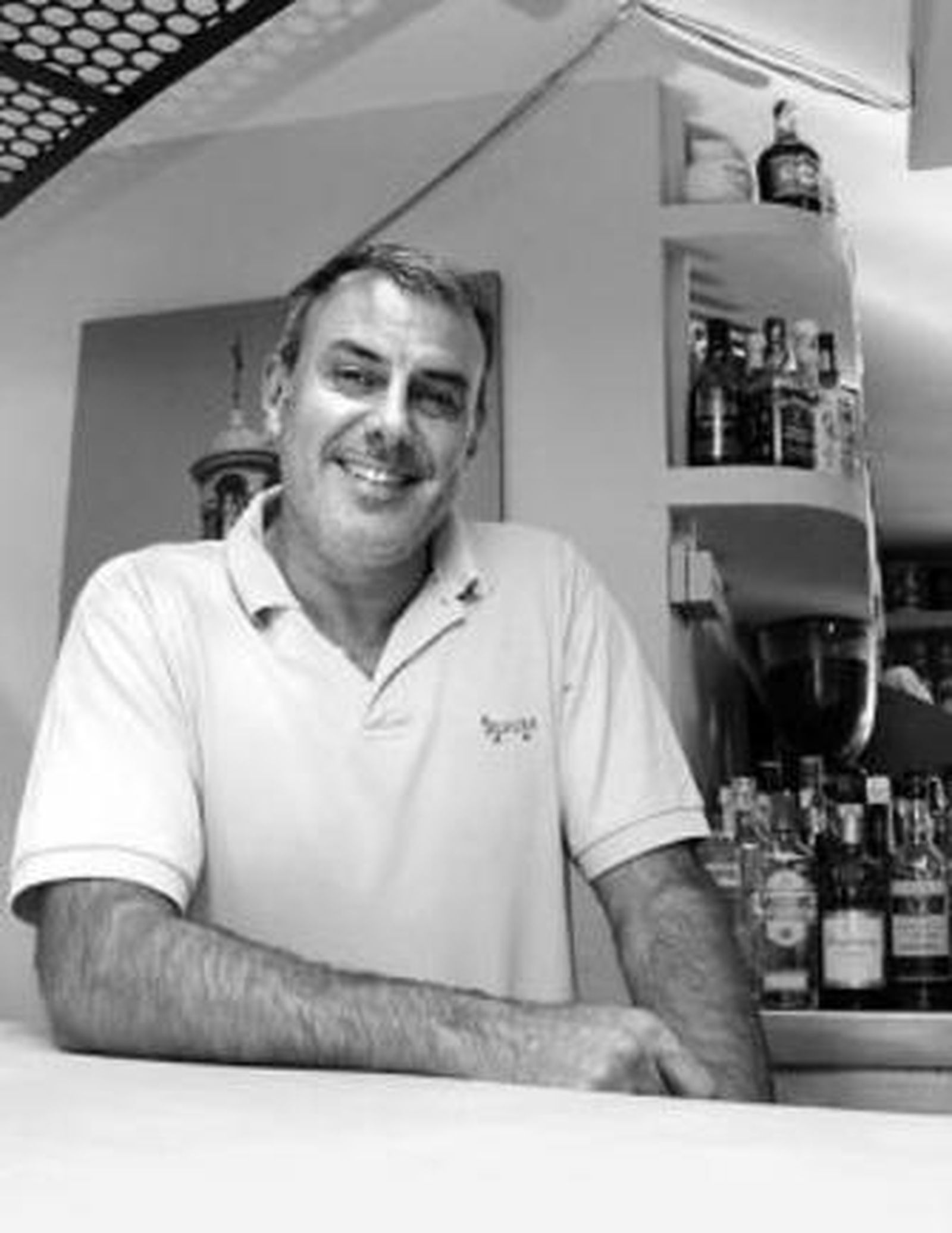 Gran conocedor del trabajo en la barra