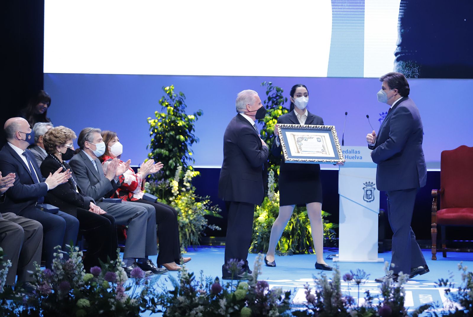 Imágenes de la entrega de Hijo Predilecto y de Hijos Adoptivos de Huelva