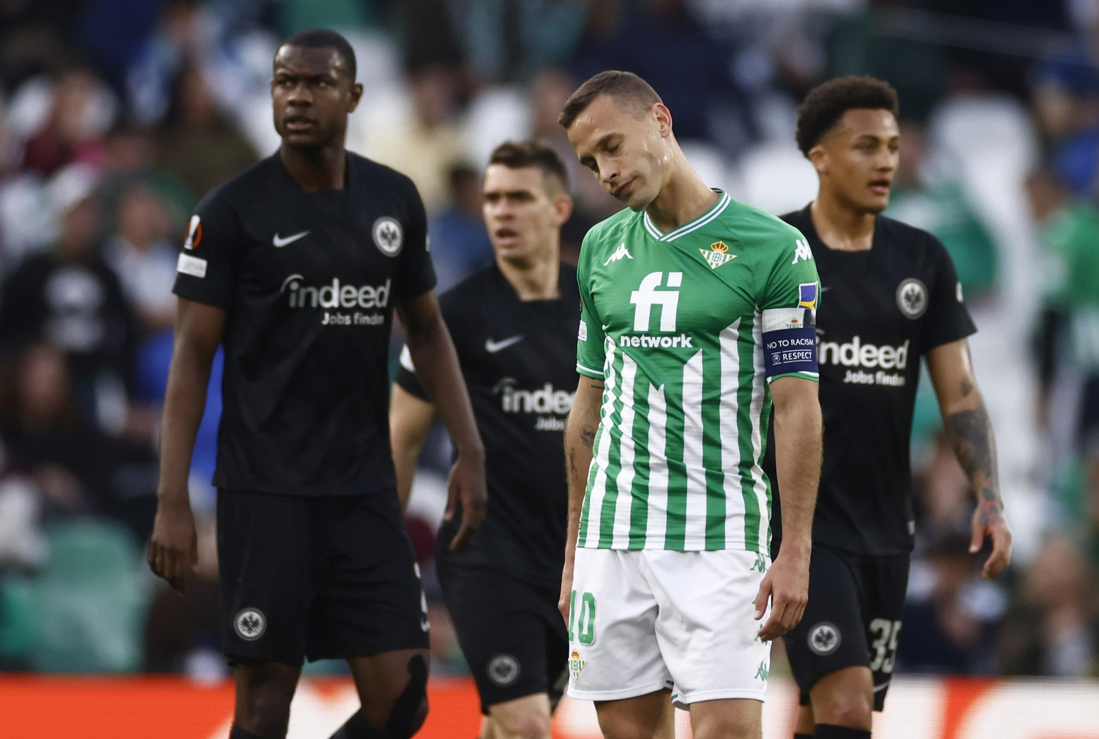 Sergio Canales, con gesto de decepción.
