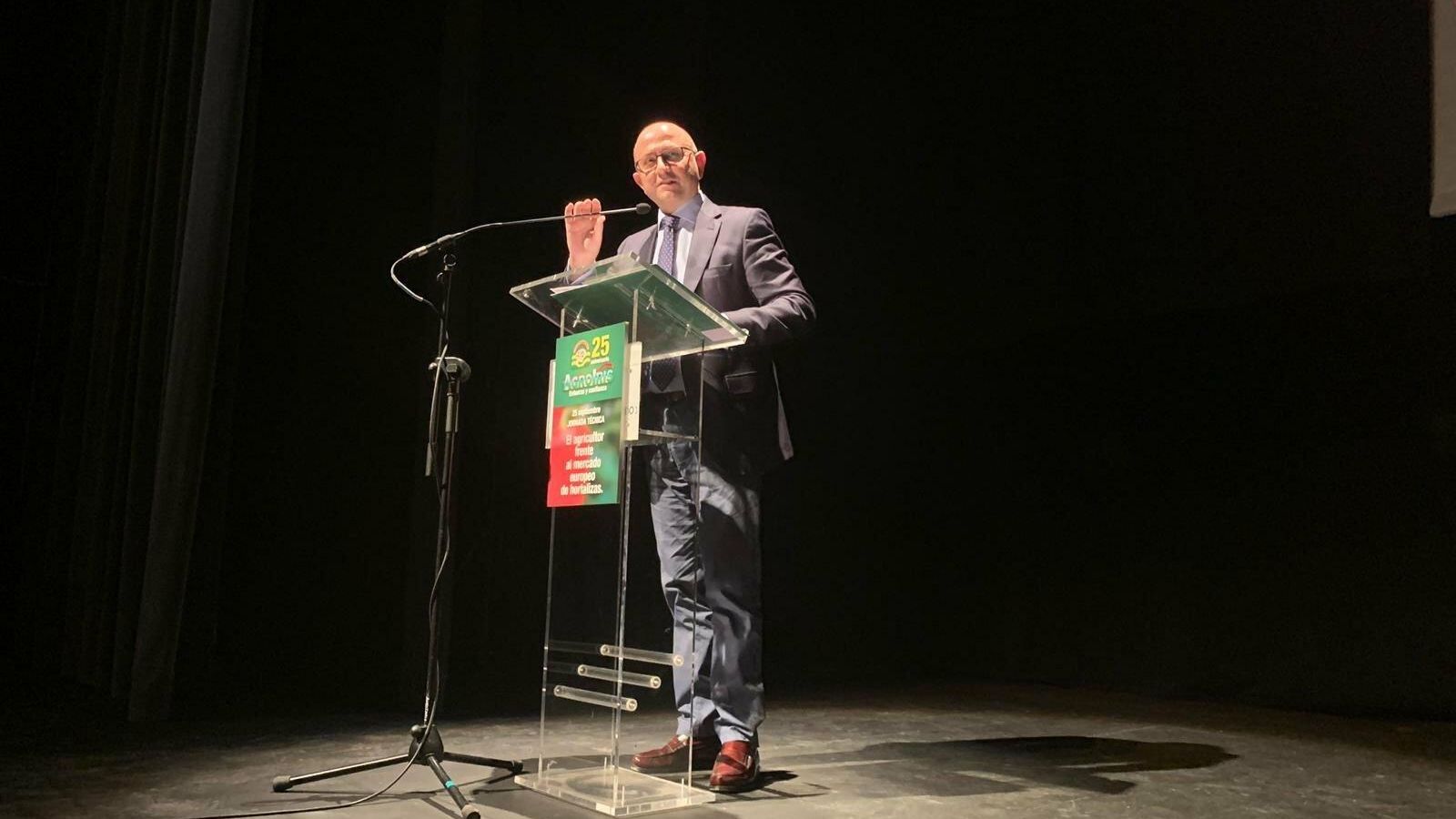 Manuel Gómez, director general de Producción Agrícola y Ganadera de la Junta, ha clausurado el evento.