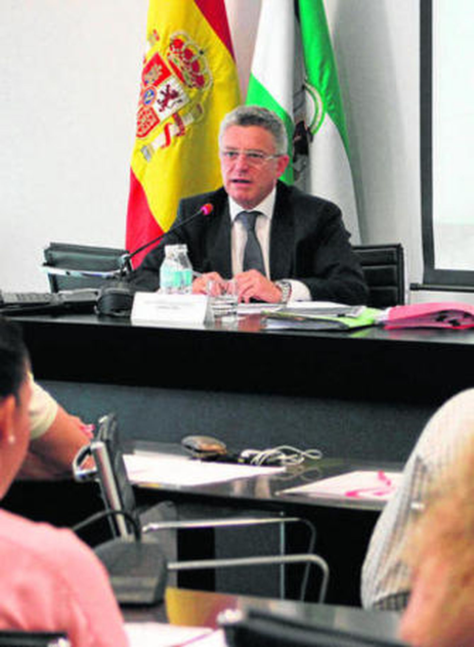 Aurelio López, durante su charla de ayer en la Cámara.