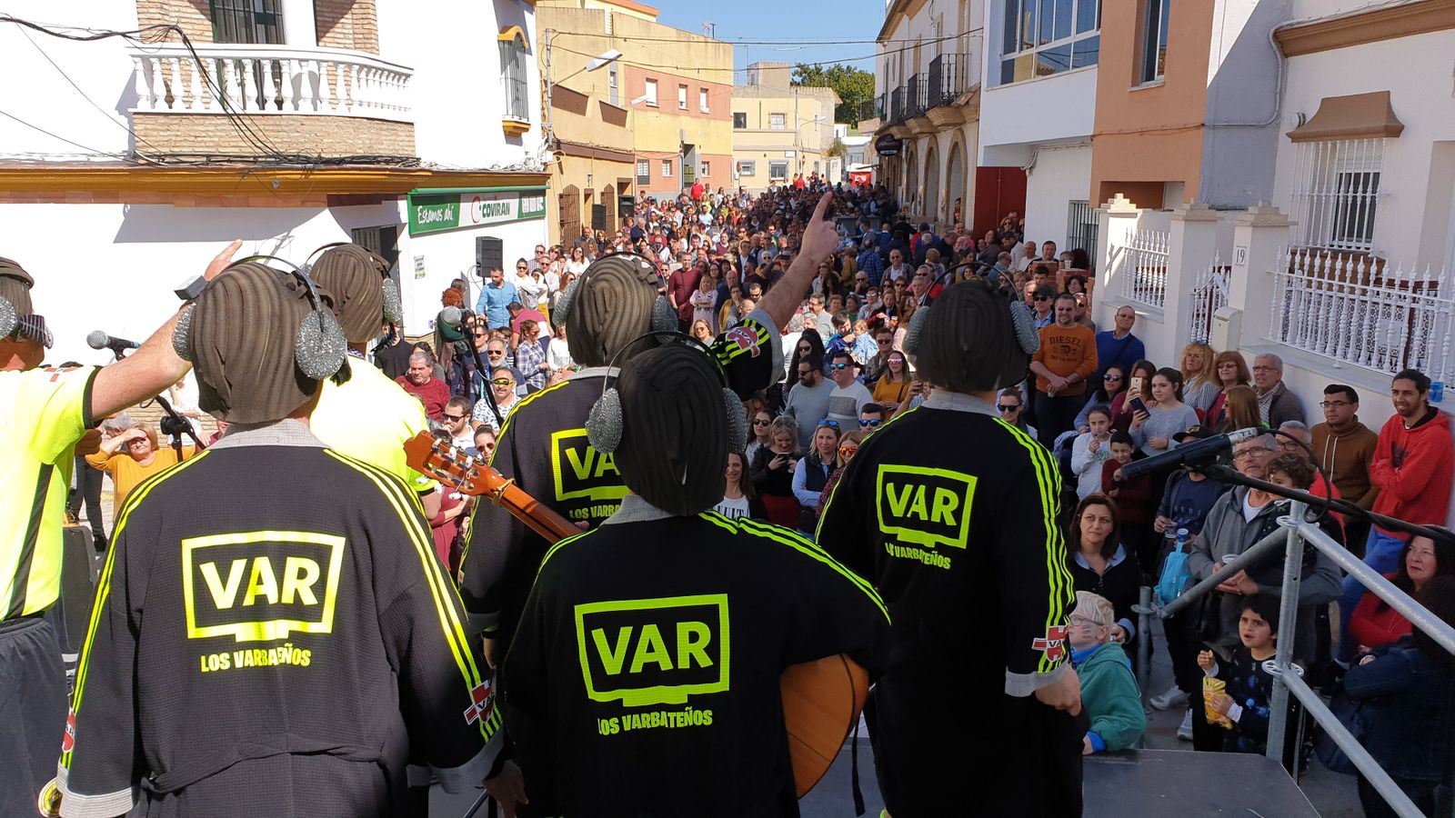 Imágenes de la celebración de la XXV Langostiná Popular.