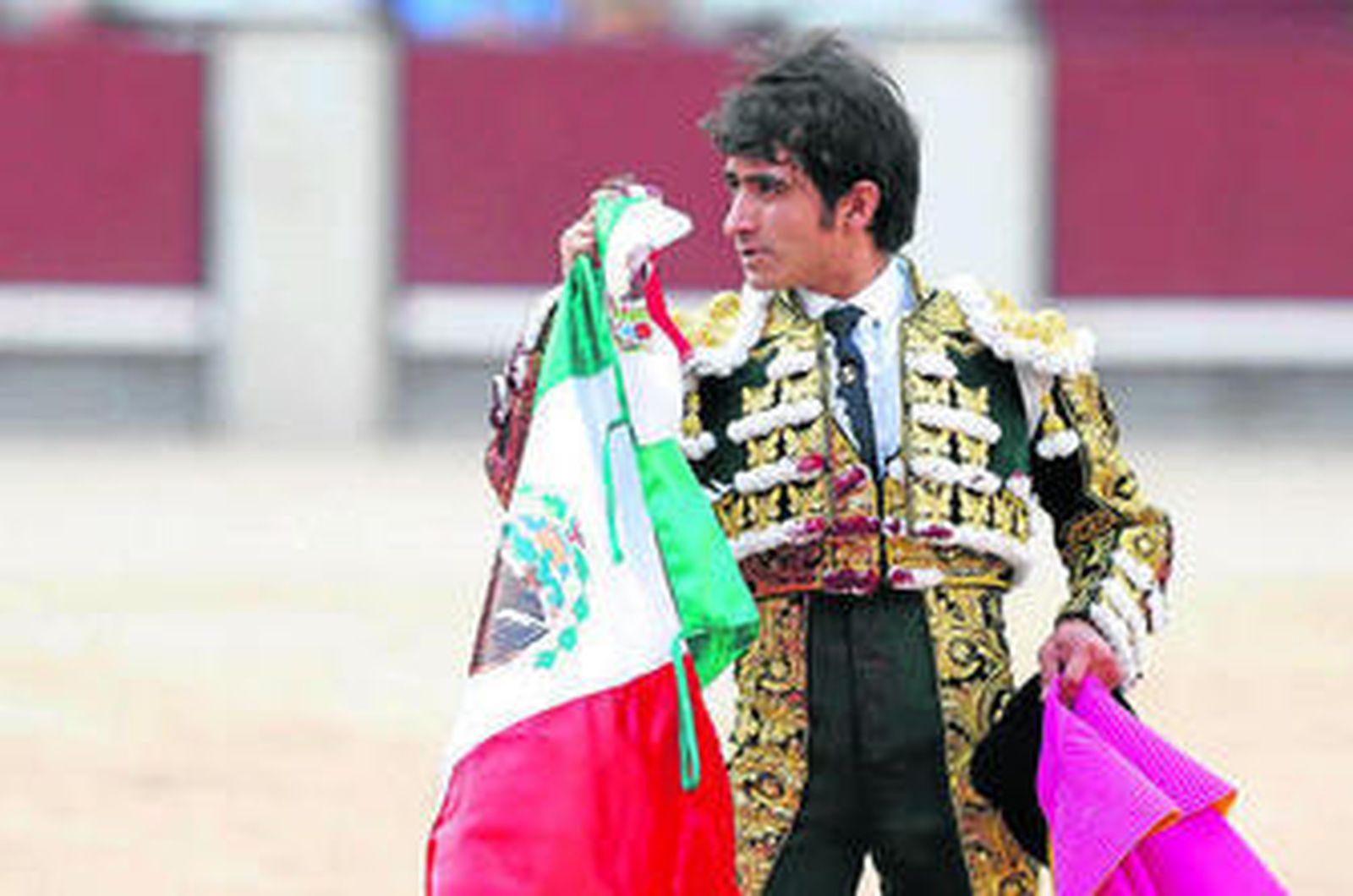 Joselito, con la bandera de su país, estuvo a punto de conseguir lo que un mexicano no ha alcanzado en 41 años.
