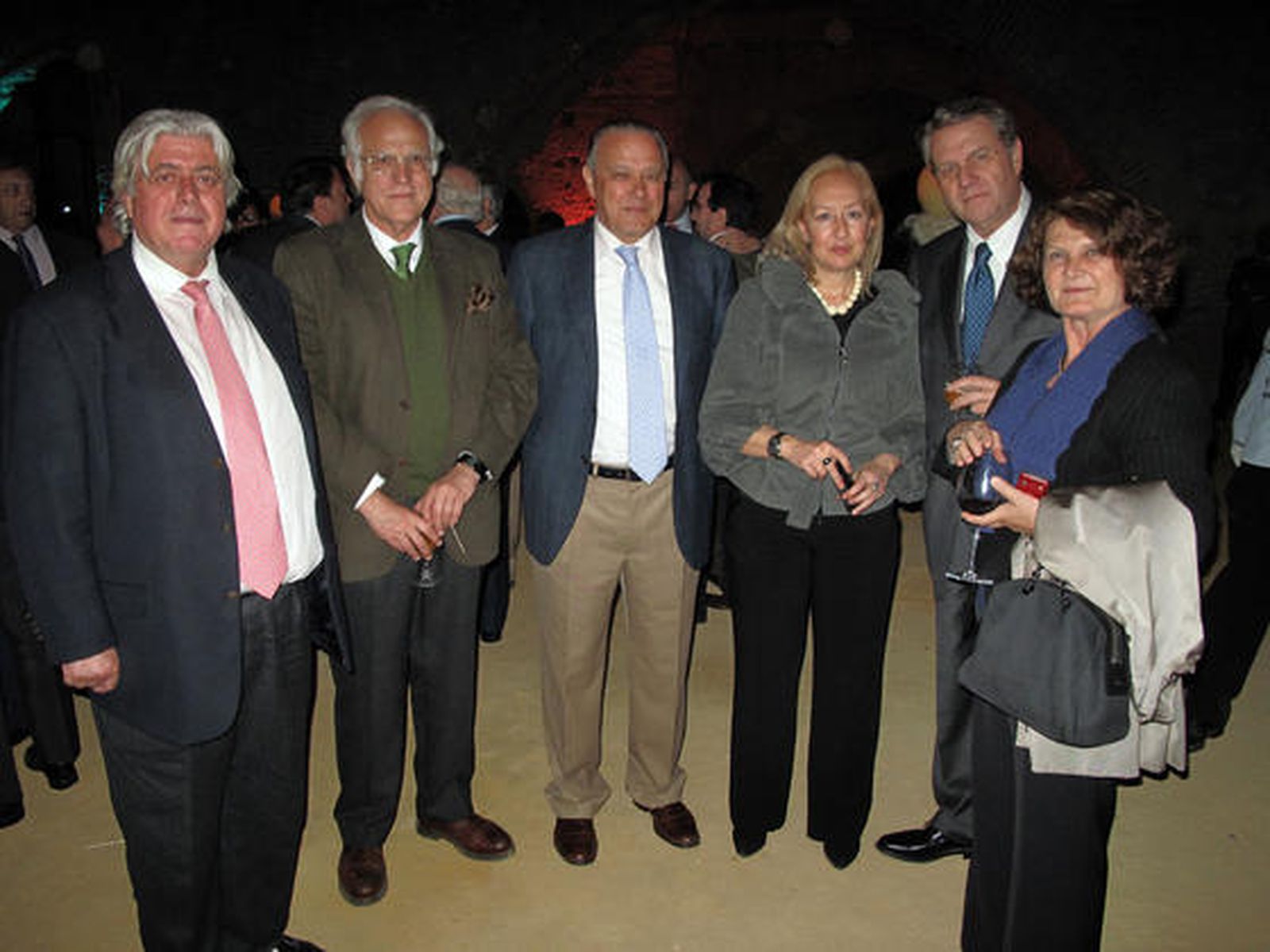 El abogado Fernando Yélamos, Joaquín Castillo, presidente de la CHG; Ángel Ojeda, Fuensanta Coves; Jaime Montaner y Poli García. / Victoria Ramírez